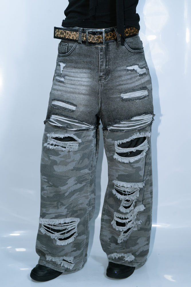 CAMO LAYER DAMAGE JEANS