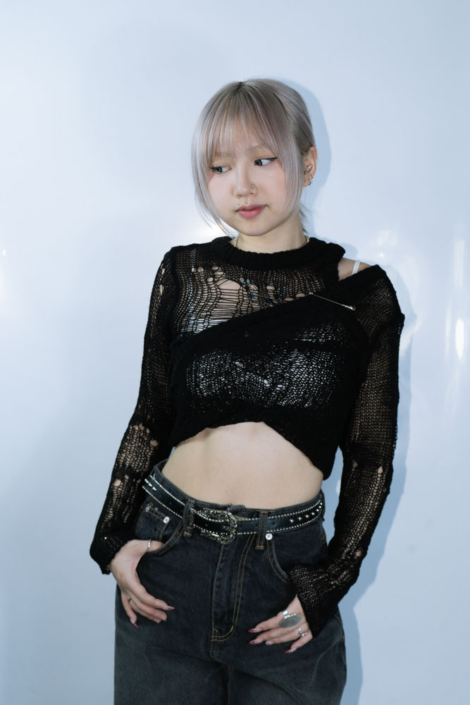 DEMAGE LAYER TOP WITH PIN