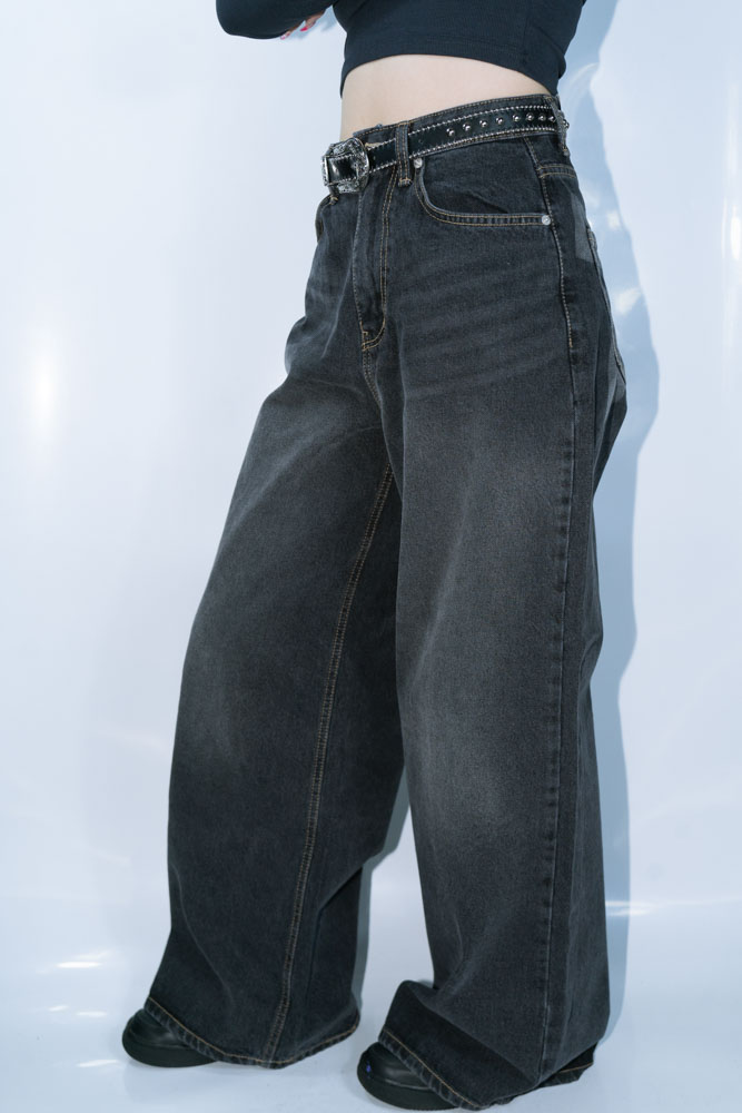 RIBBON IN BACK JEANS