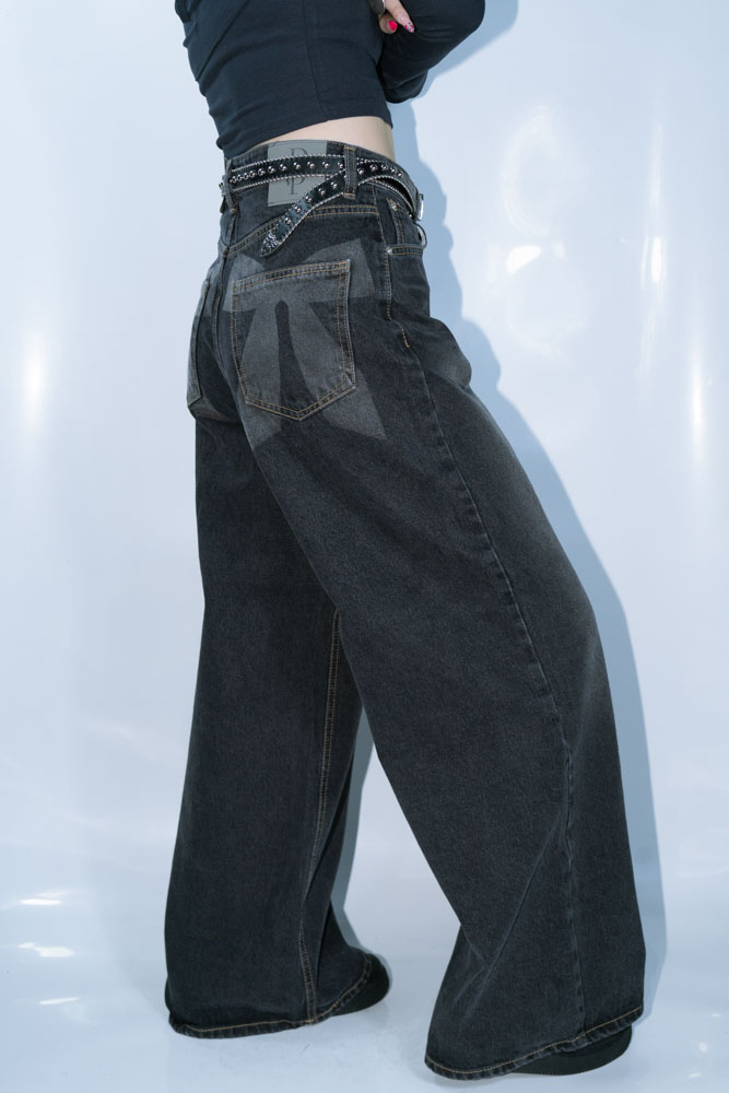 RIBBON IN BACK JEANS