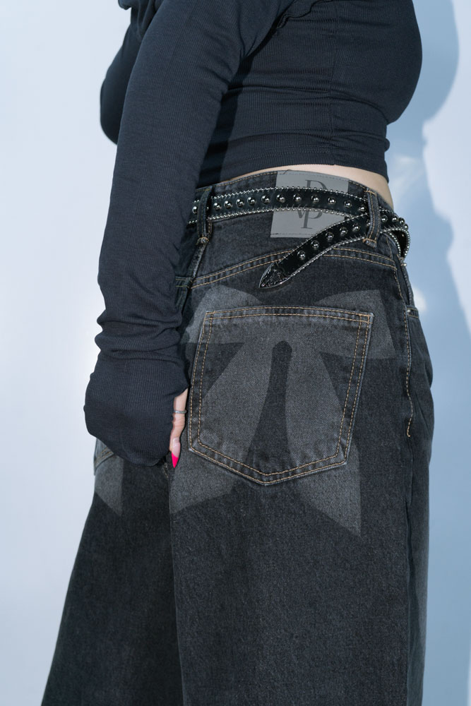 RIBBON IN BACK JEANS