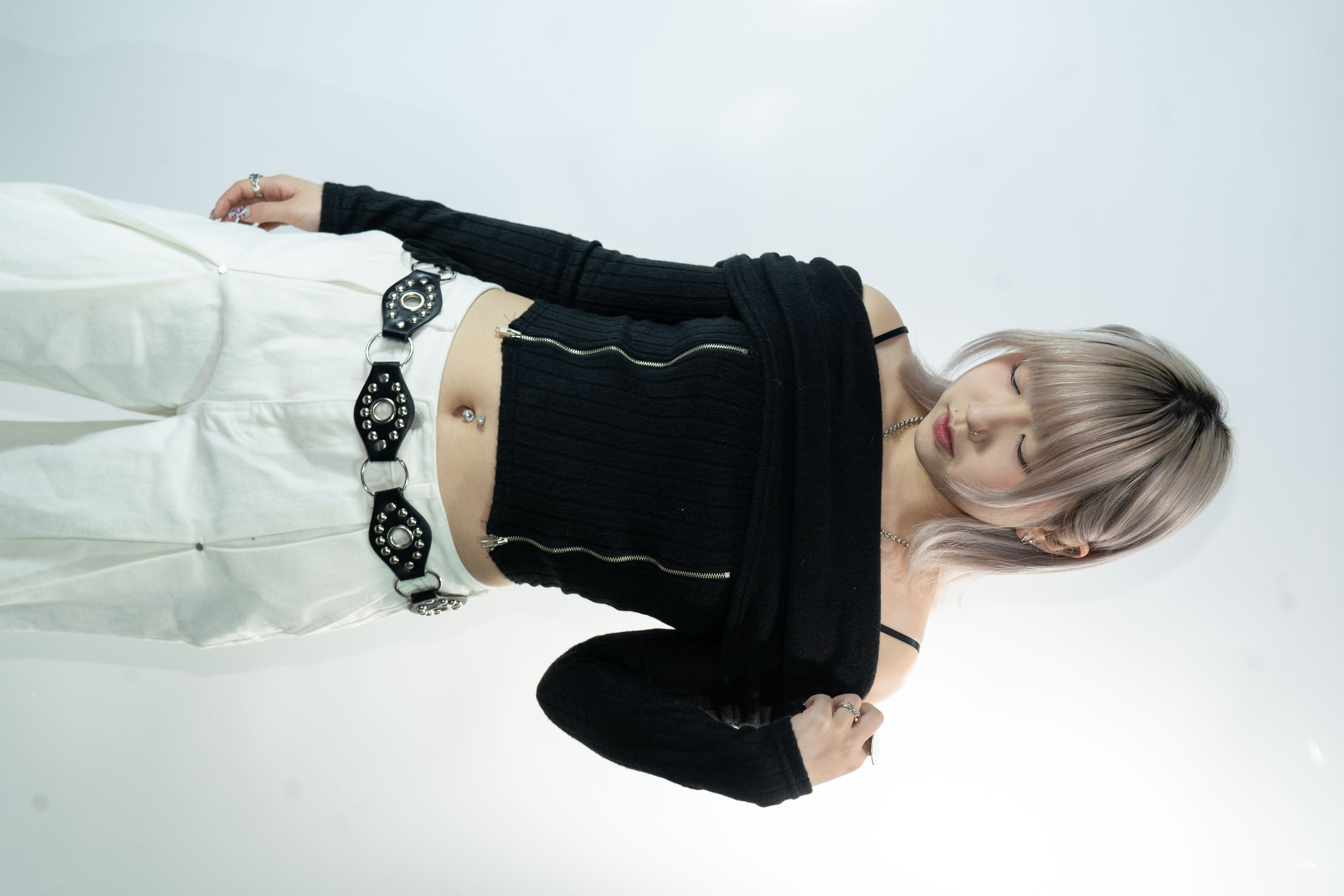 BMG two zipper in the neck 