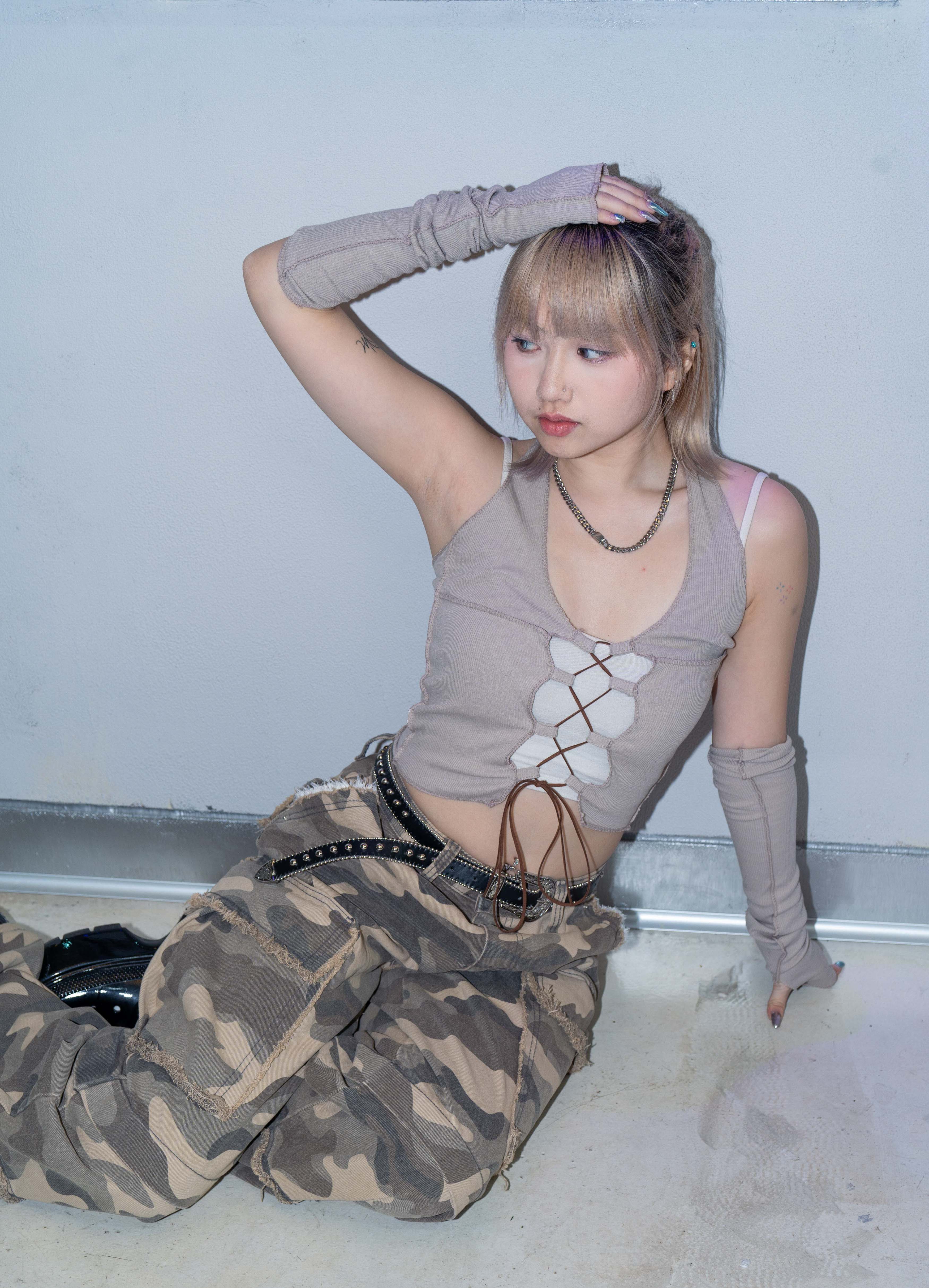 「 ✦Halter neck y2k top ✦ 」