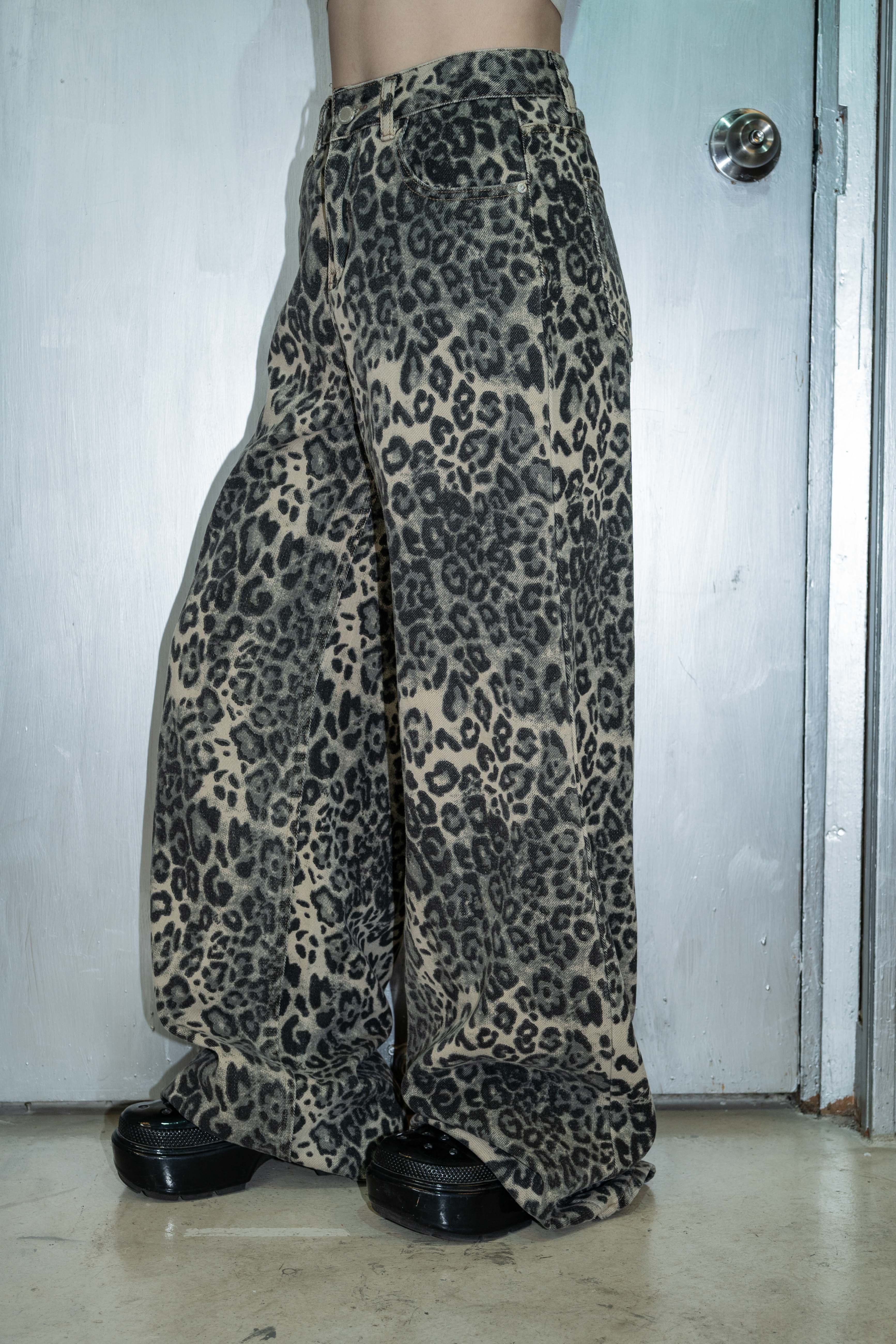 「 ✦ALL LEOPARD PRINT JEANS✦ 」