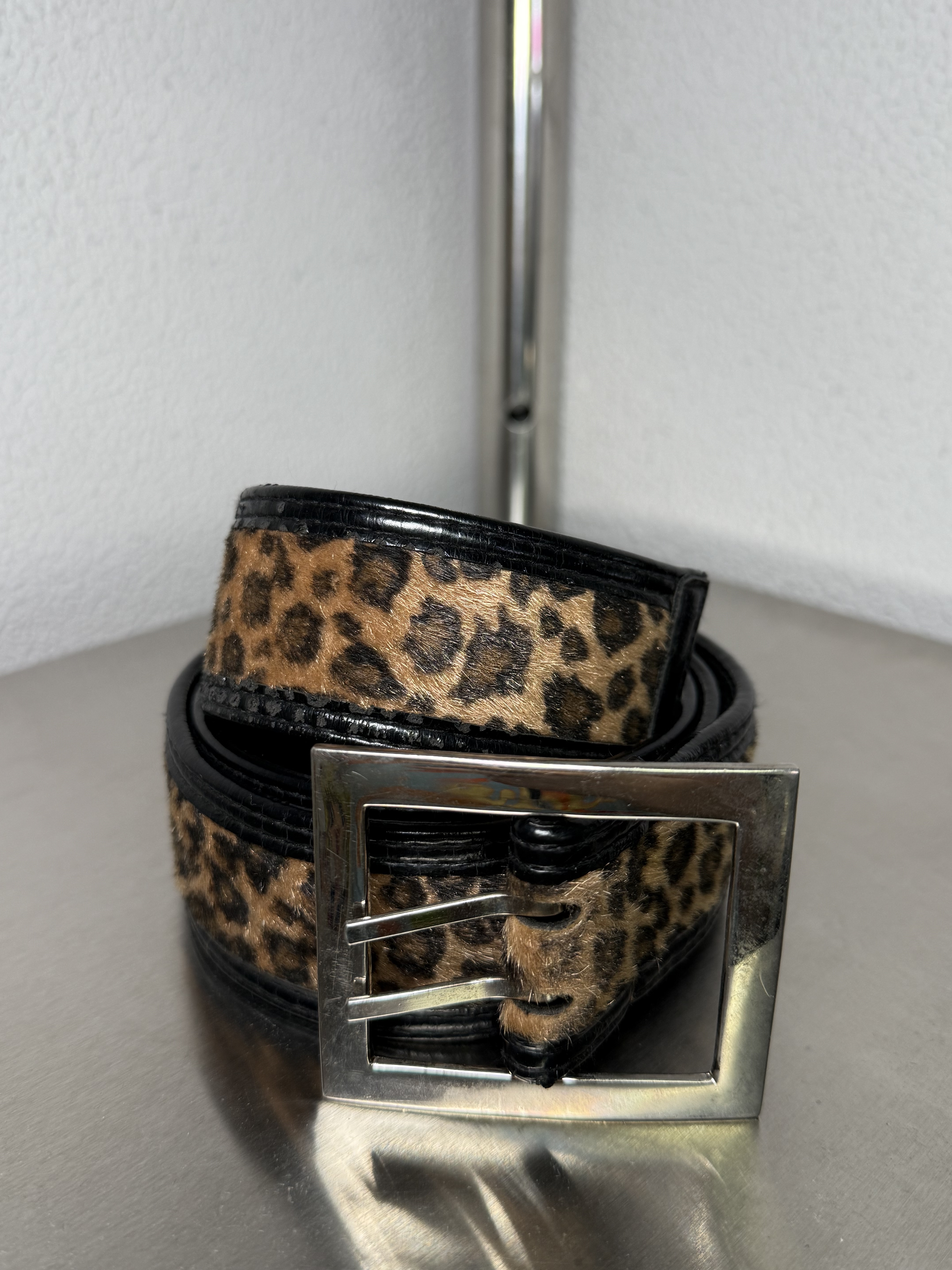 FLUFFY LEOPARD VINTAGE BELT