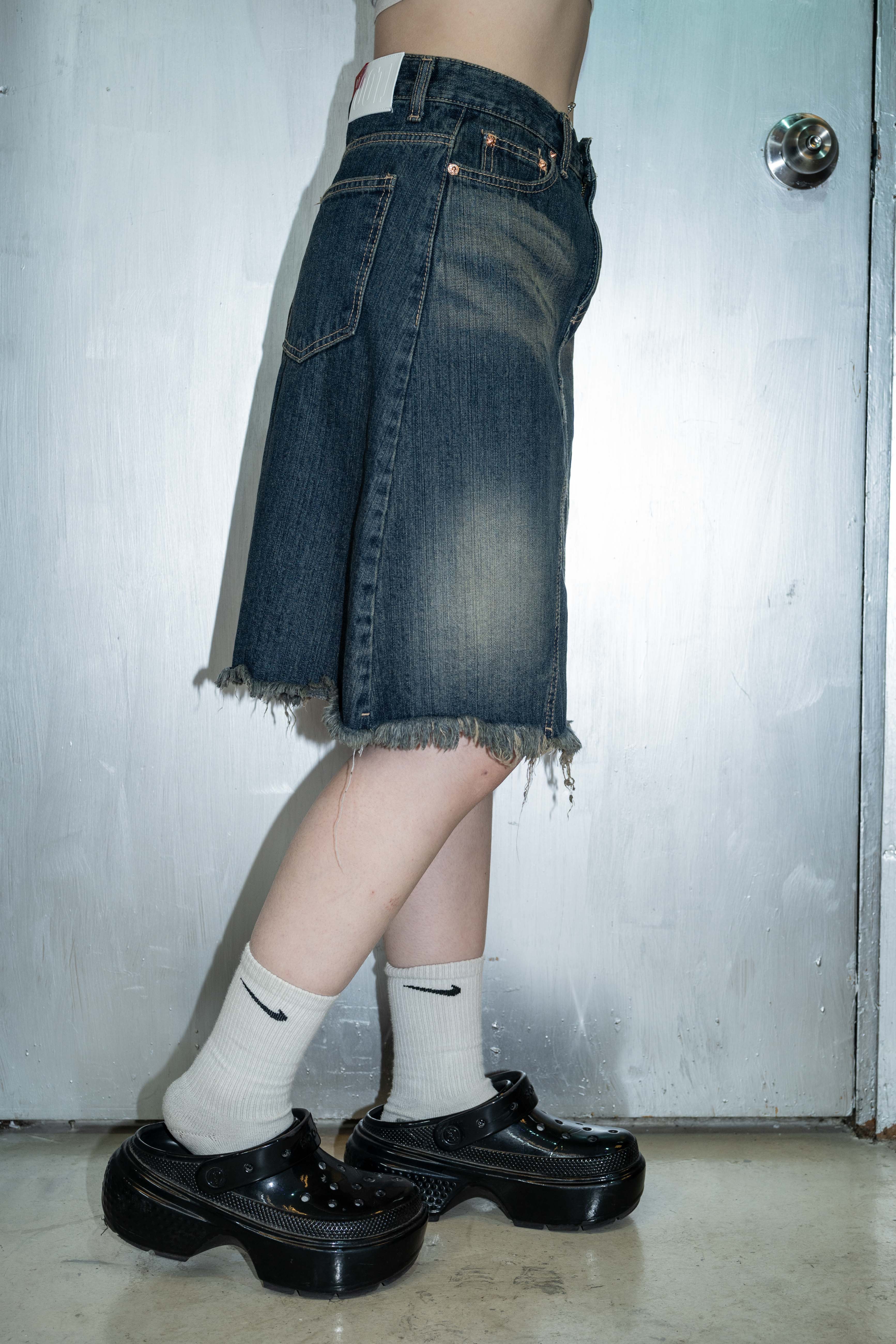 「 ✦HALF IN MIDDLE DENIM SKRIT✦ 」