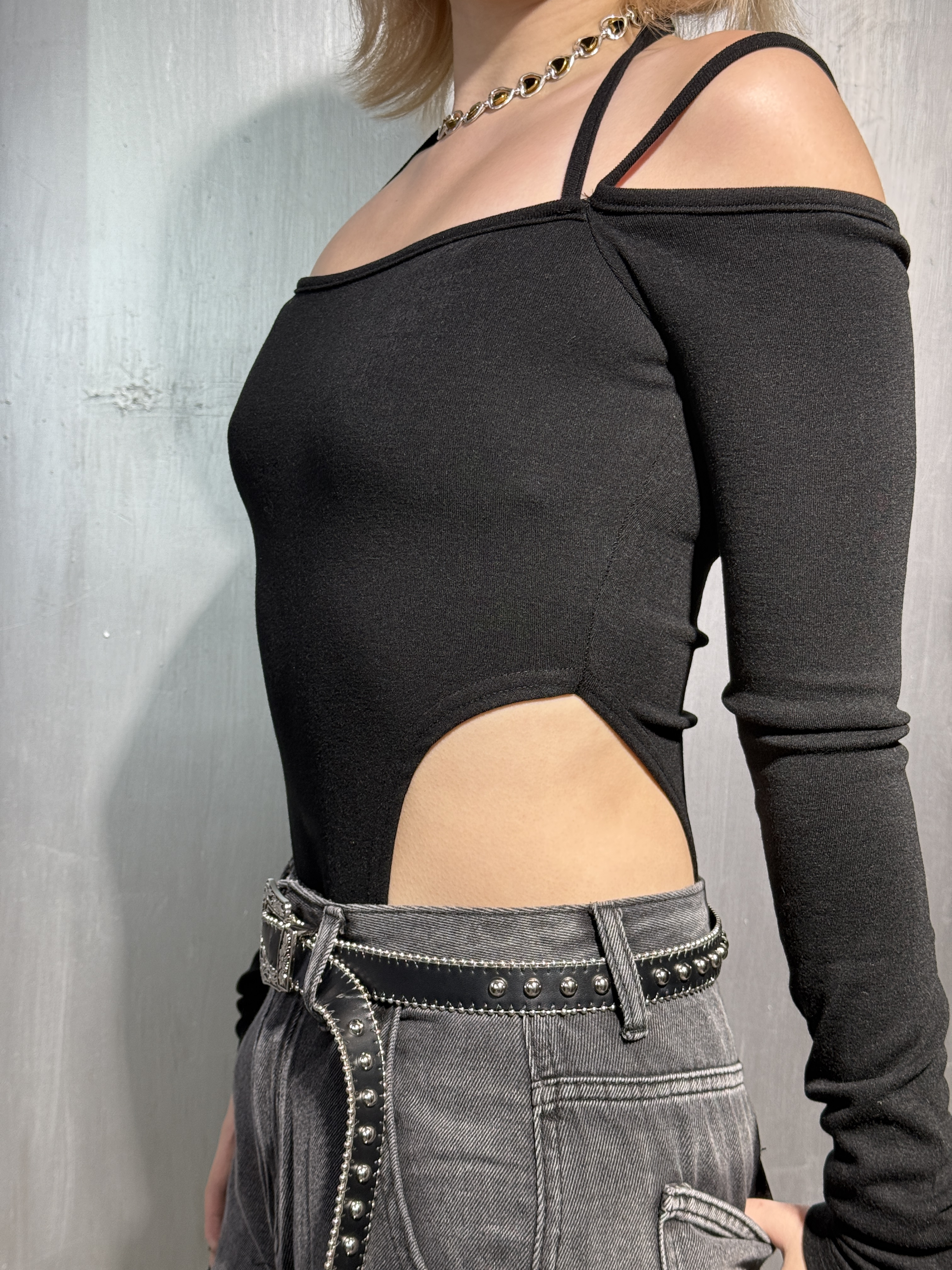 「 ✦OFF SHOULDER JUMPSUIT✦ 」