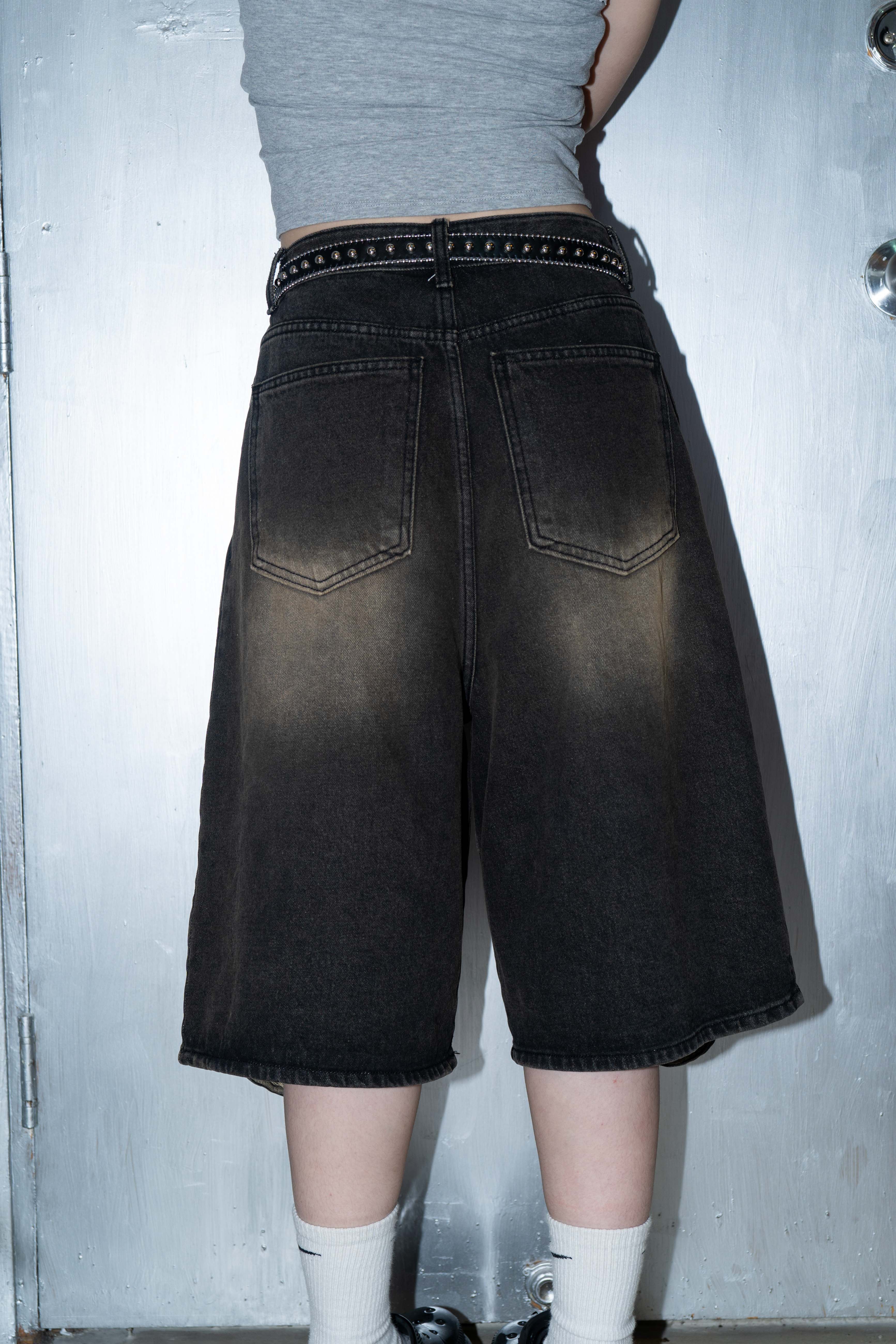 「 ✦Half in demage jeans ✦ 」