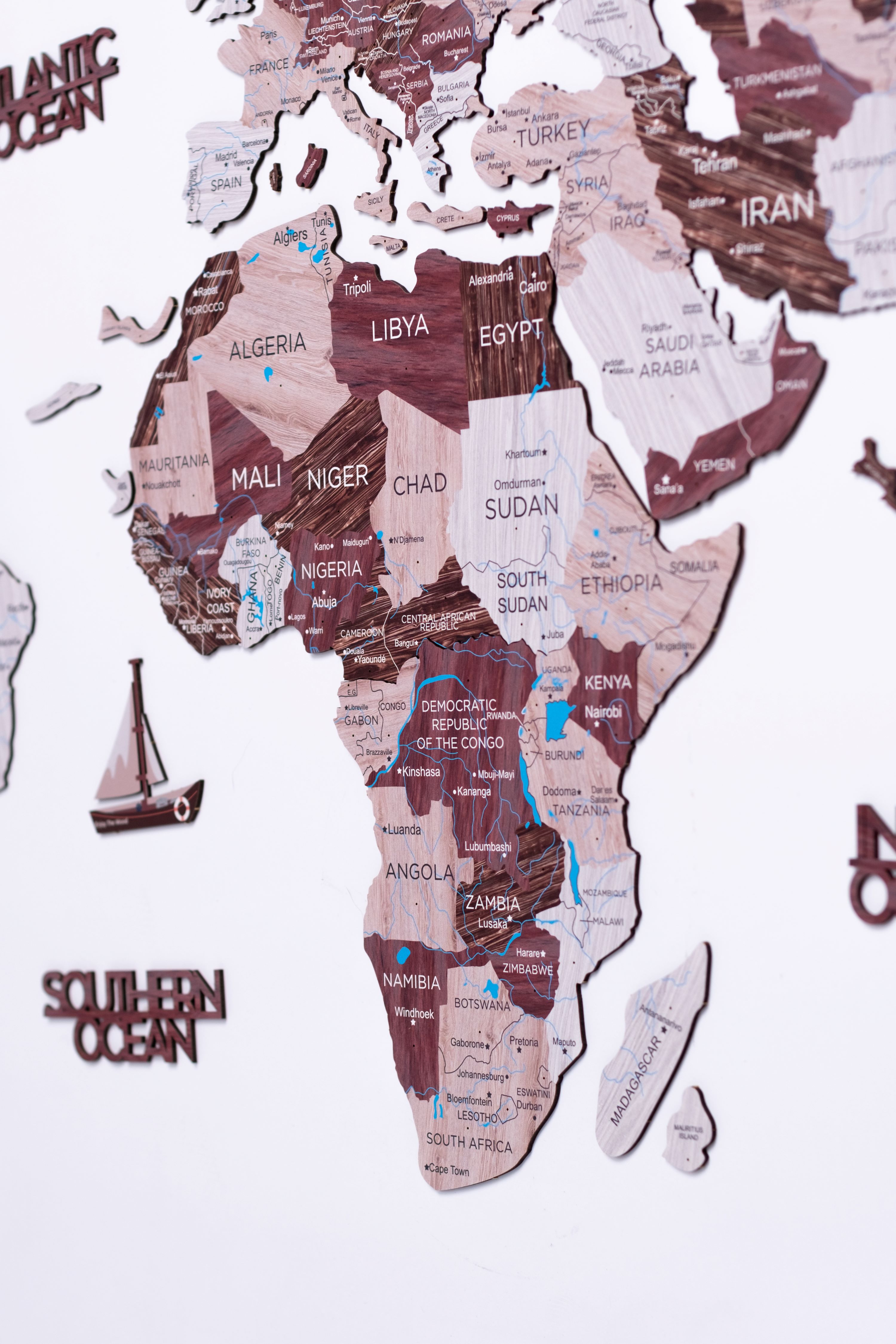 2D Wooden World Map Cappuccino