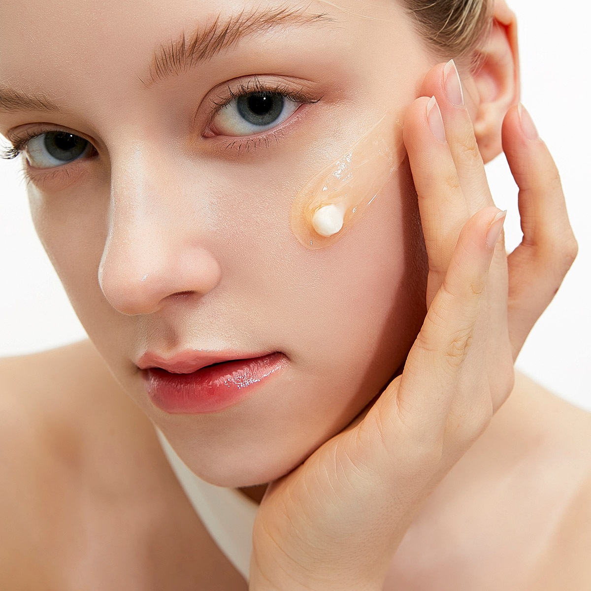 [Meditherapy] VITA REAL TONING LASER CREAM 1 + VITA C TONE-UP SPOT CORRECTING AMPOULE 1 + VITA C 8-HOURS SPOT CLEARING PATCH 2 
