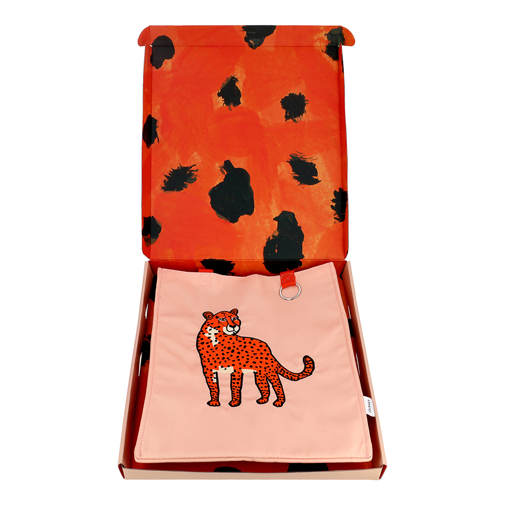 (JOURNEY LUXE) WILD WITHIN COLLECTION - CHEETAH EMBROIDERY TOTE BAG