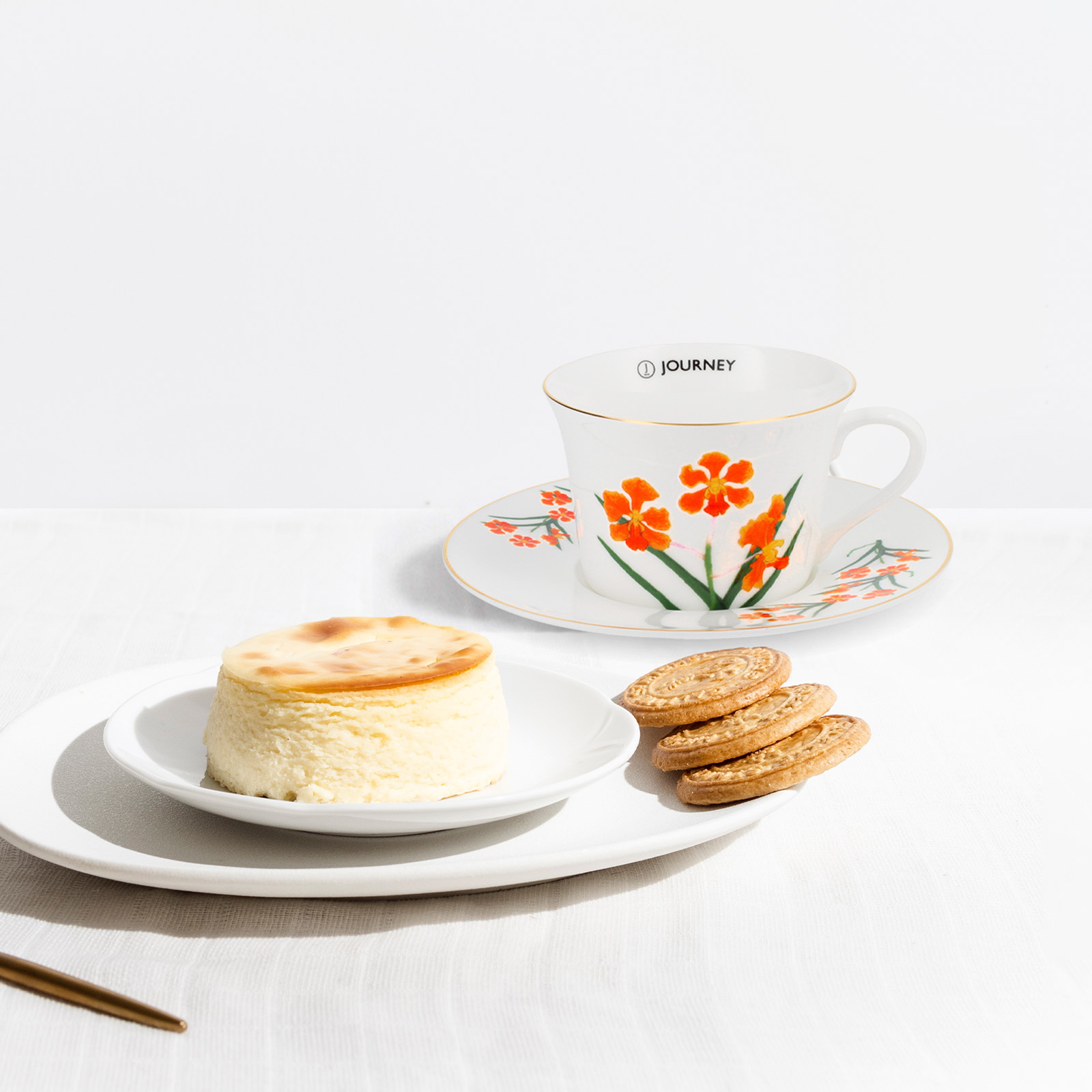 PAPILIONANDA ORCHID WHITE - BONE CHINA CUP AND SAUCER