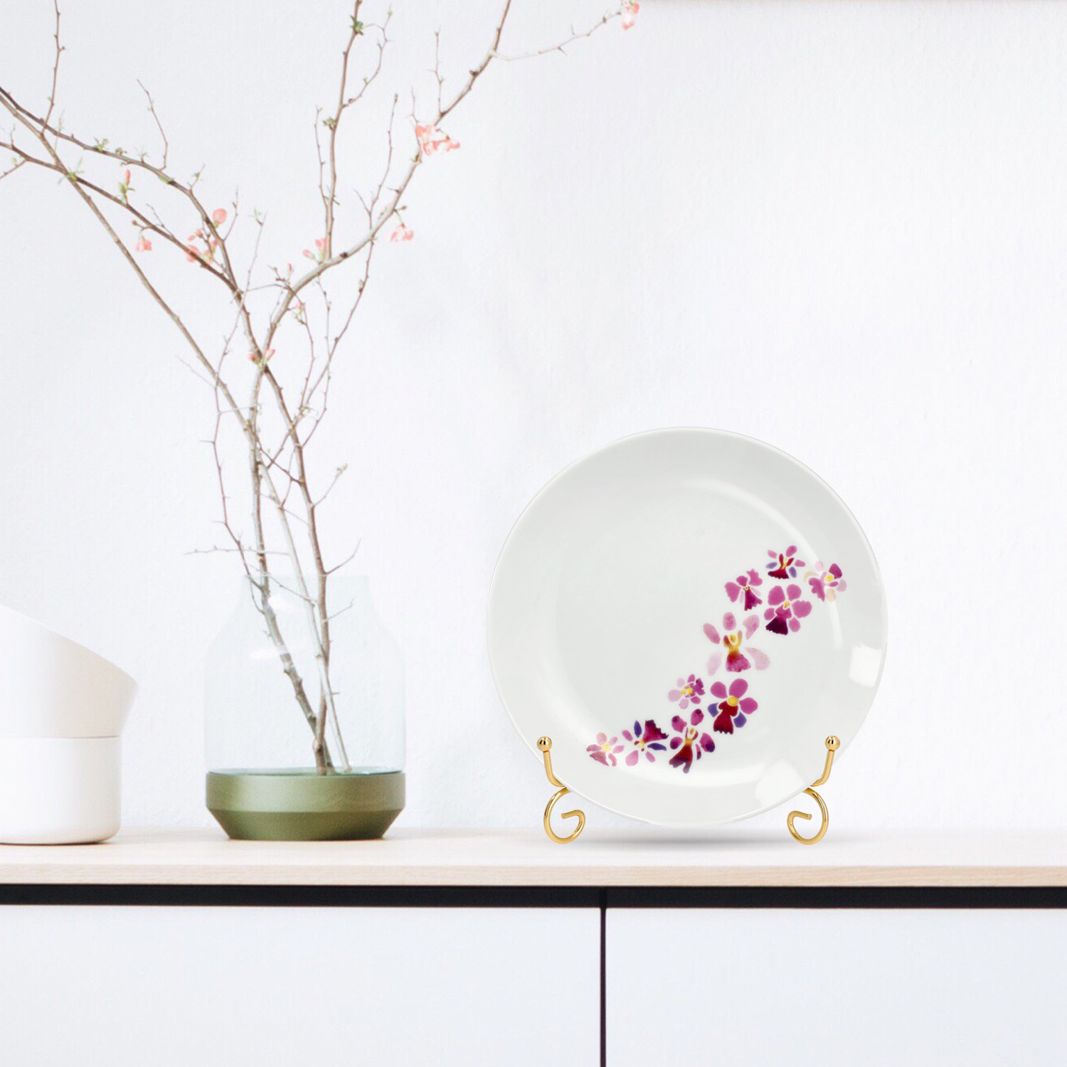 VANDA MISS JOAQUIM COLLECTION PORCELAIN PLATE