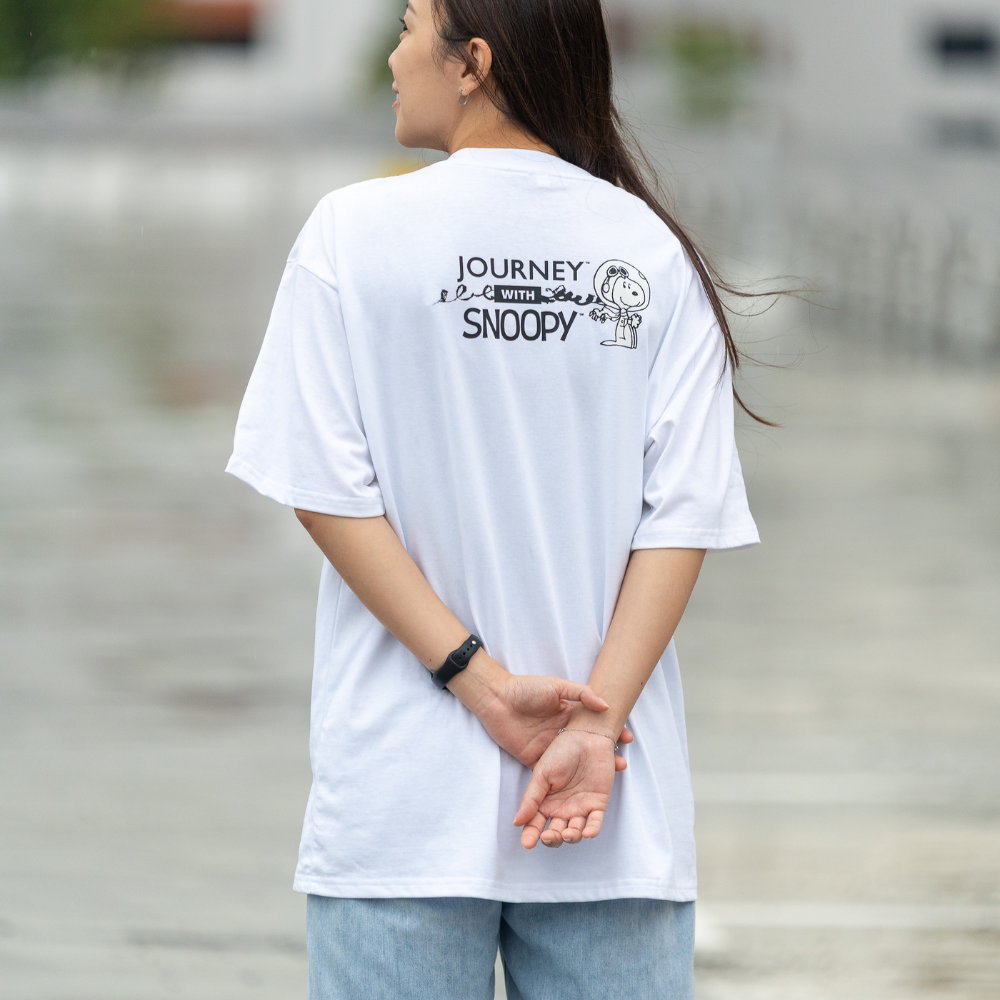GALACTIC PLAYGROUND COLLECTION - SNOOPY & WOODSTOCK OVERSIZED T-SHIRT