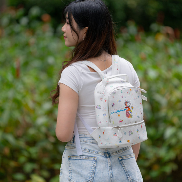 GALACTIC PLAYGROUND COLLECTION - SNOOPY & WOODSTOCK SMALL BACKPACK (WHITE)