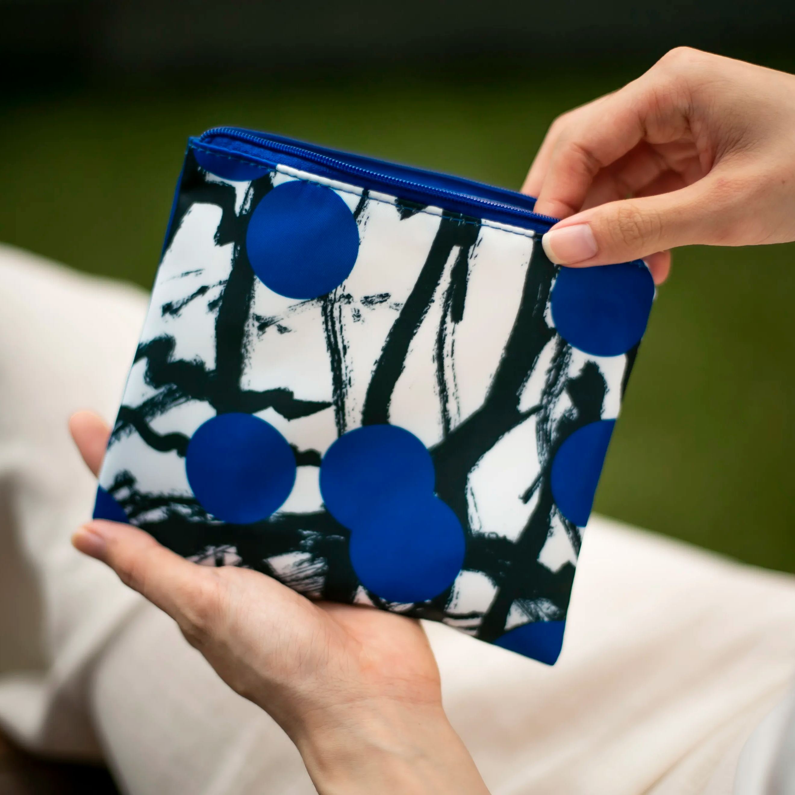 SOCIAL BLU COLLECTION - POUCH