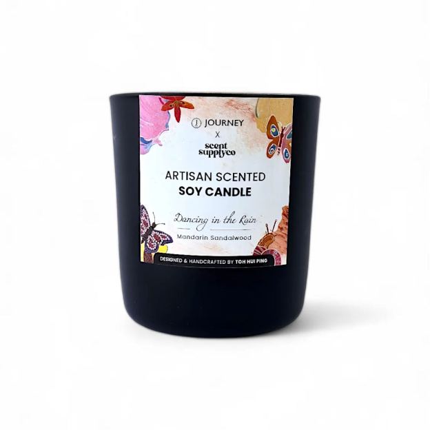 ARTISAN SCENTED SOY CANDLE - MADARIN SANDALWOOD
