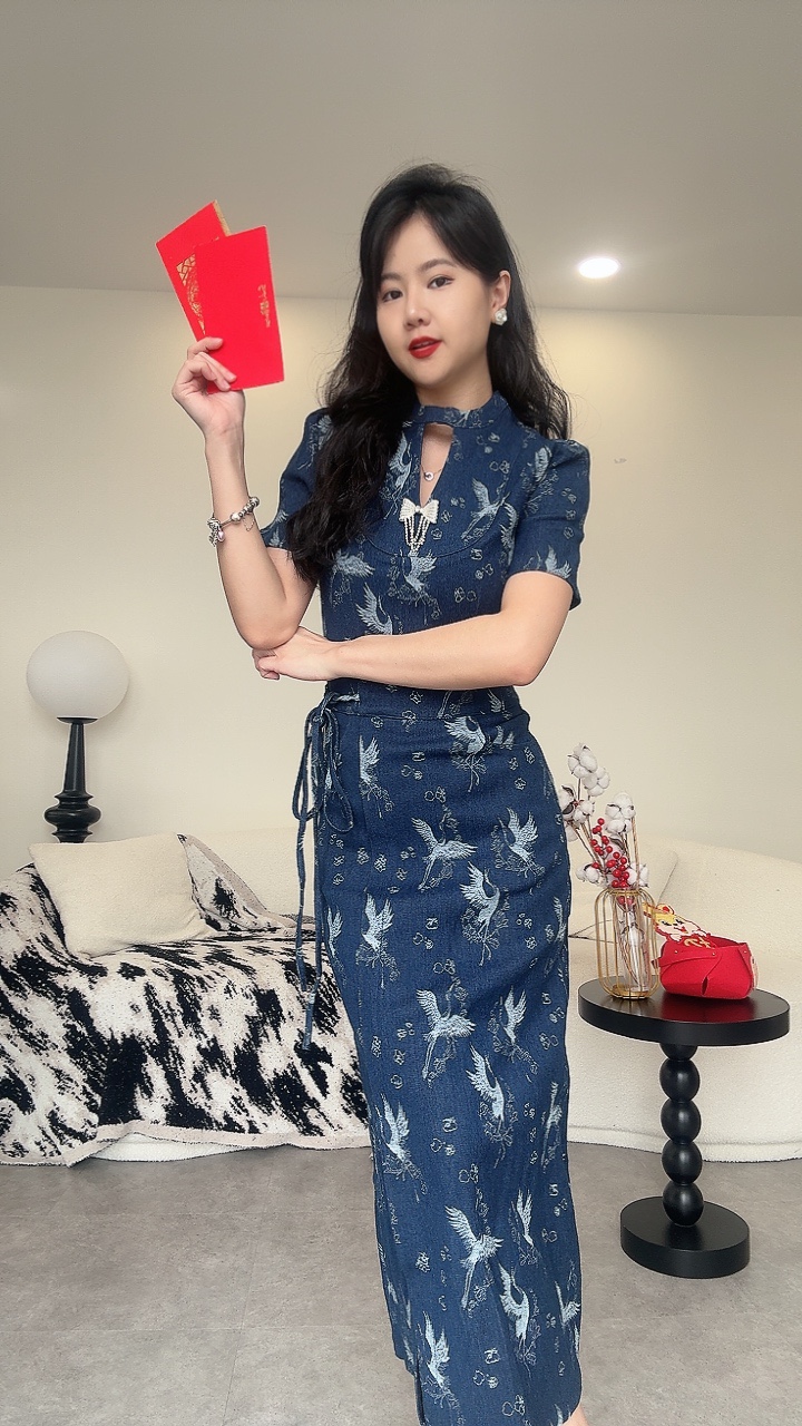 《新年》蝴蝶钻牛仔短袖长裙套装