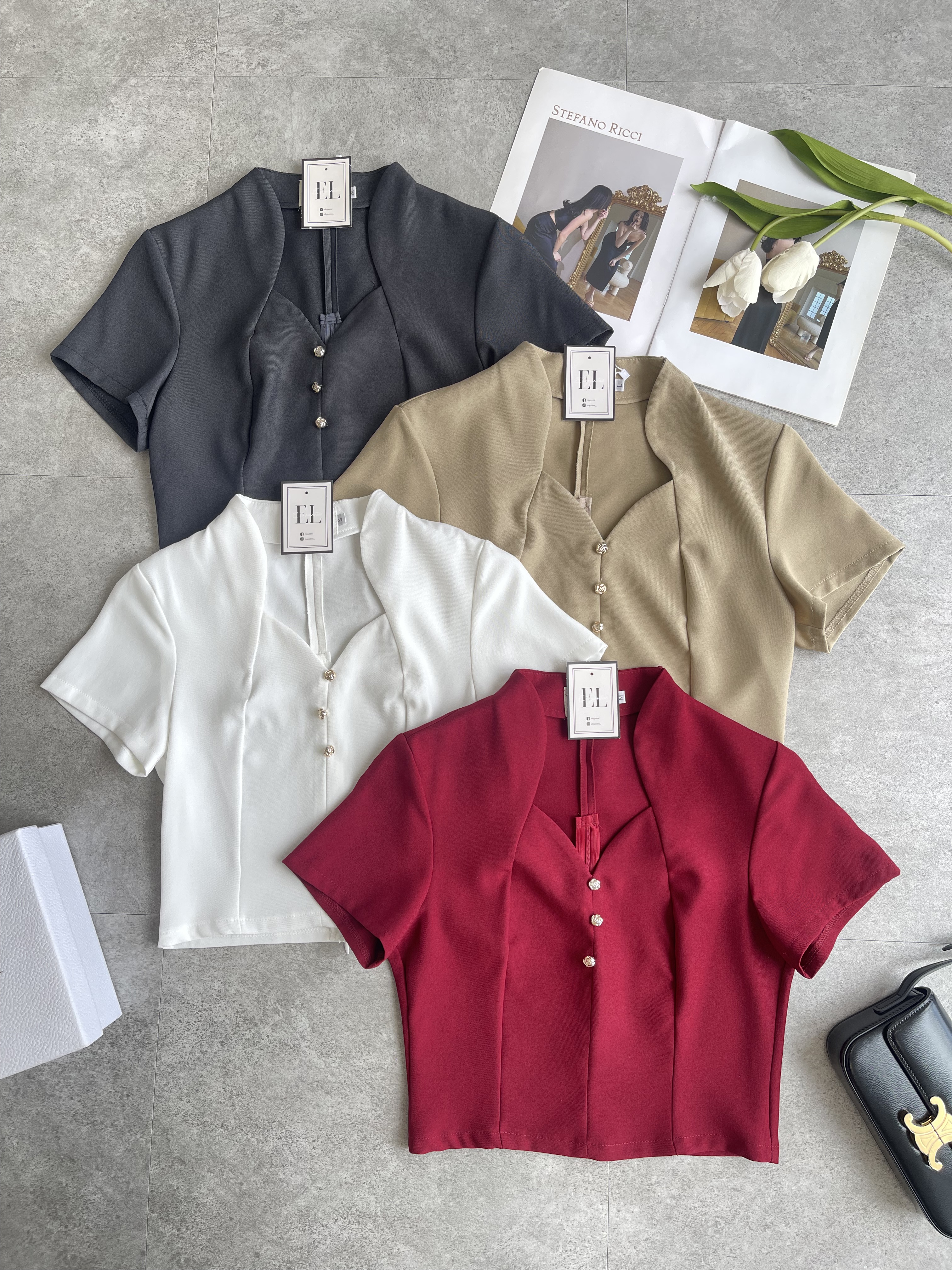 高雅菱形领短袖Top