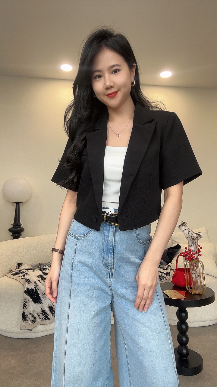 垫肩短袖短版西装外套（硬挺版）