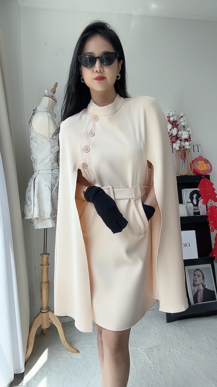 古典斗风连身裙