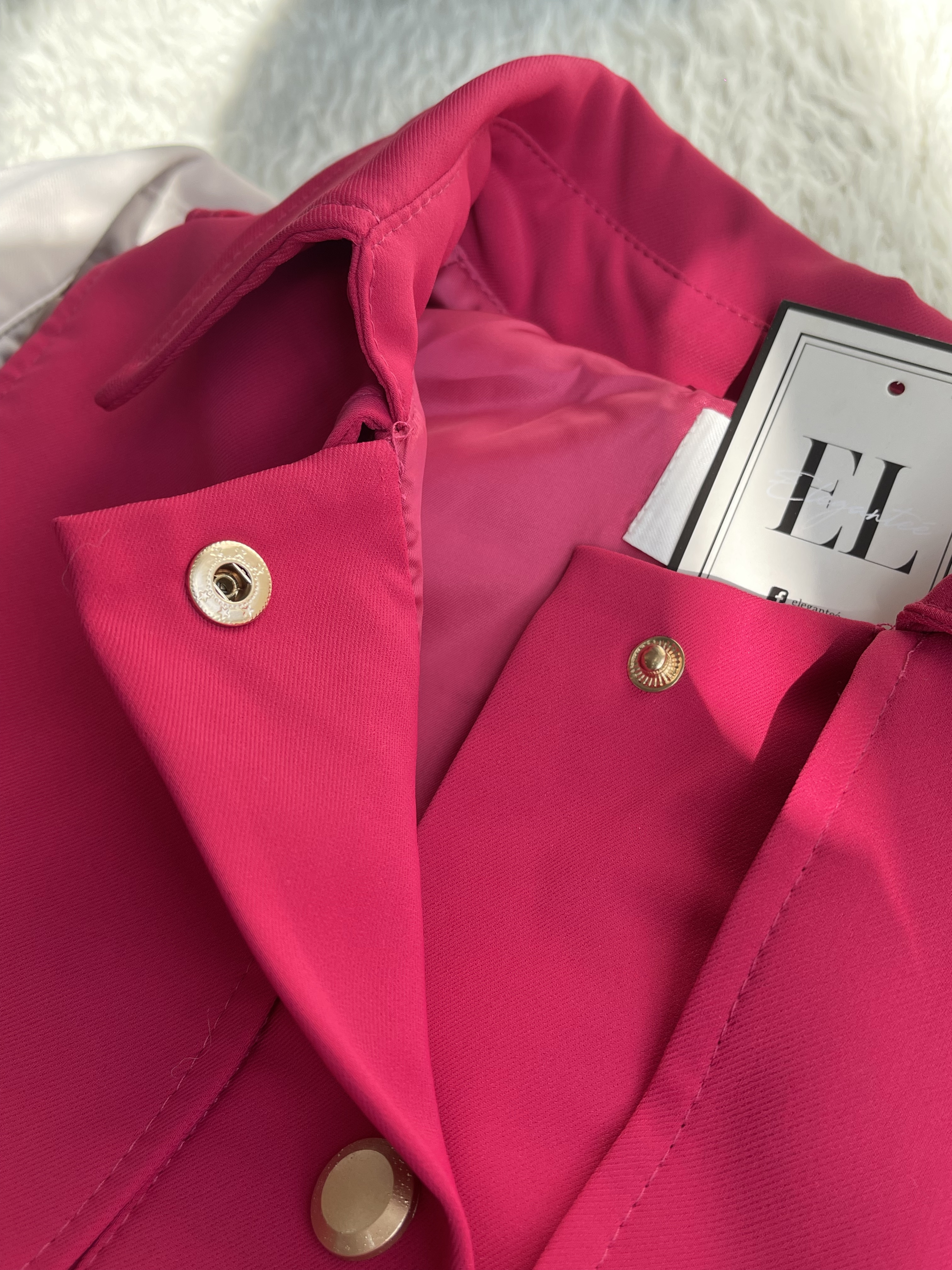 无袖斗风设计百褶连身裙（附送腰链）