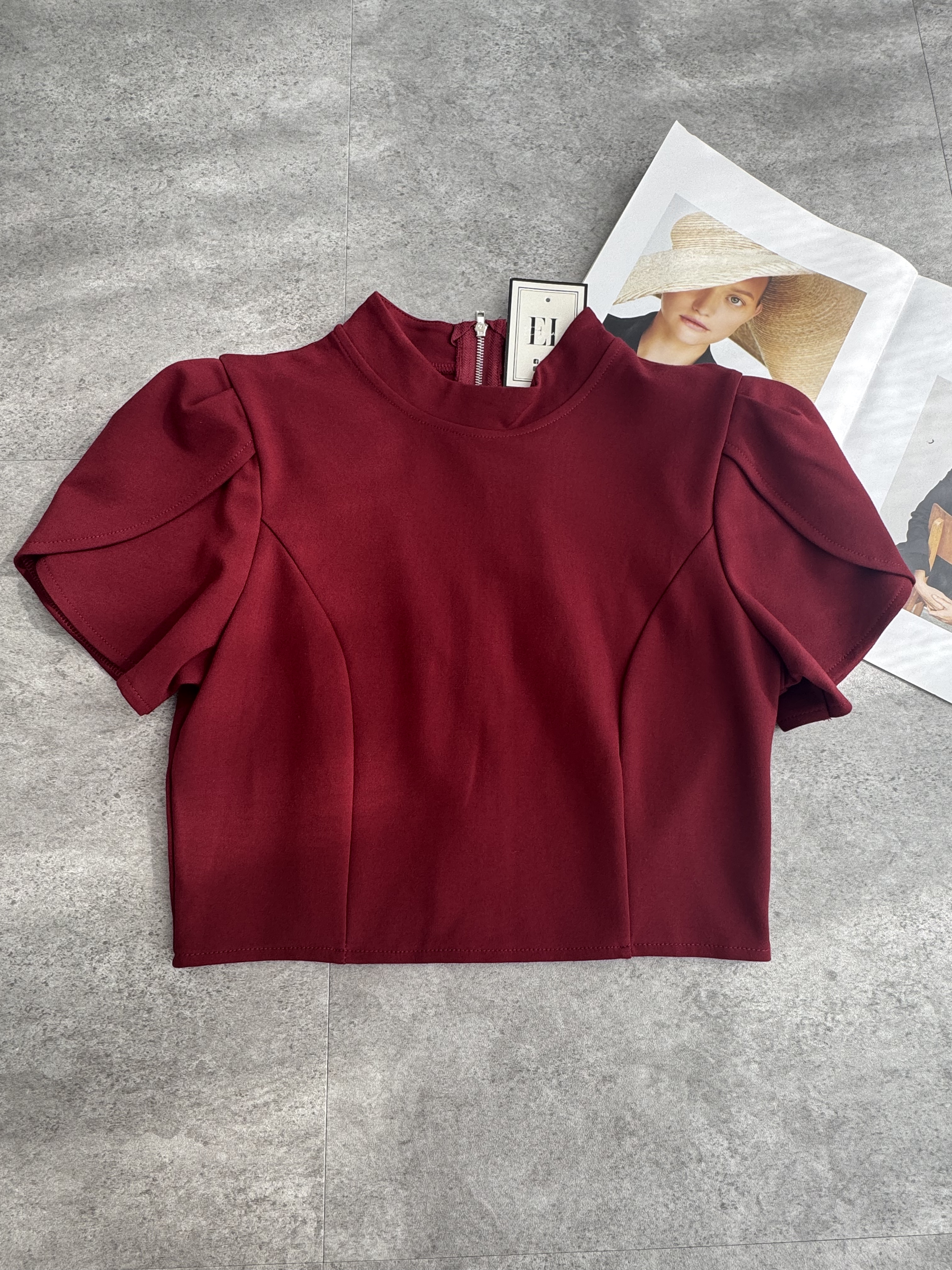 罗马高领宫廷袖短上衣