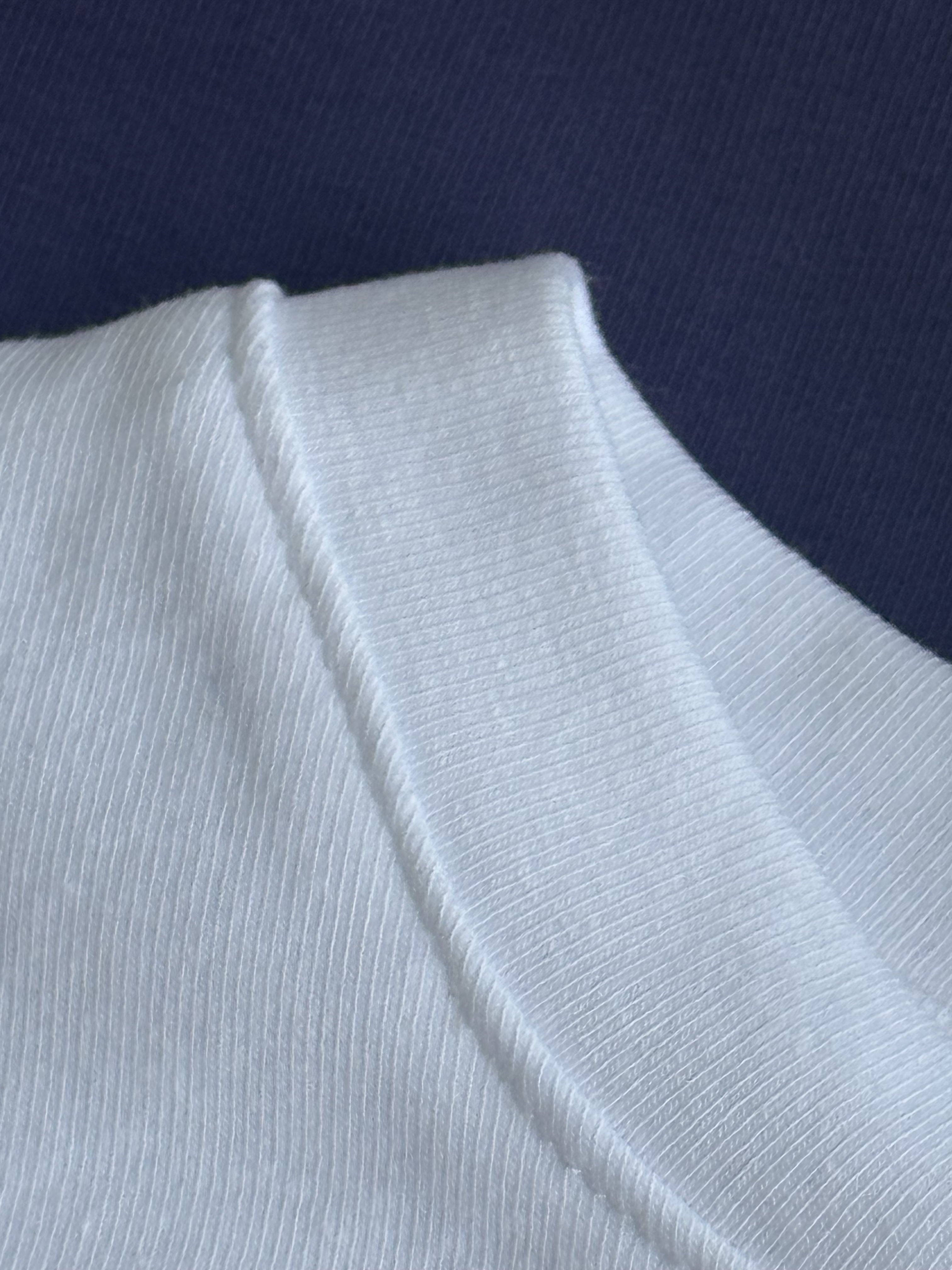 落肩袖胸前小折Tee