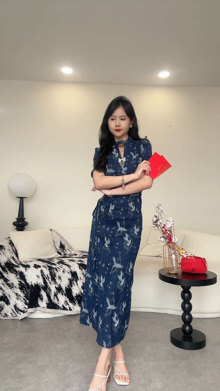 《新年》蝴蝶钻牛仔短袖长裙套装