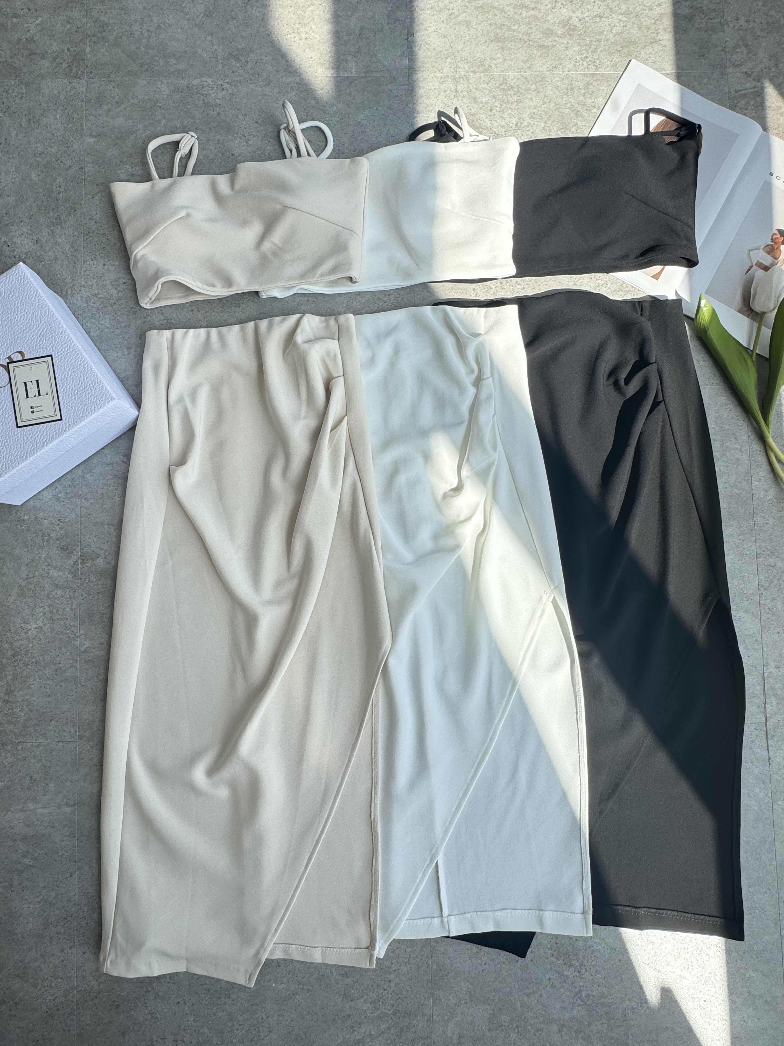 吊带抹胸+长裙套装