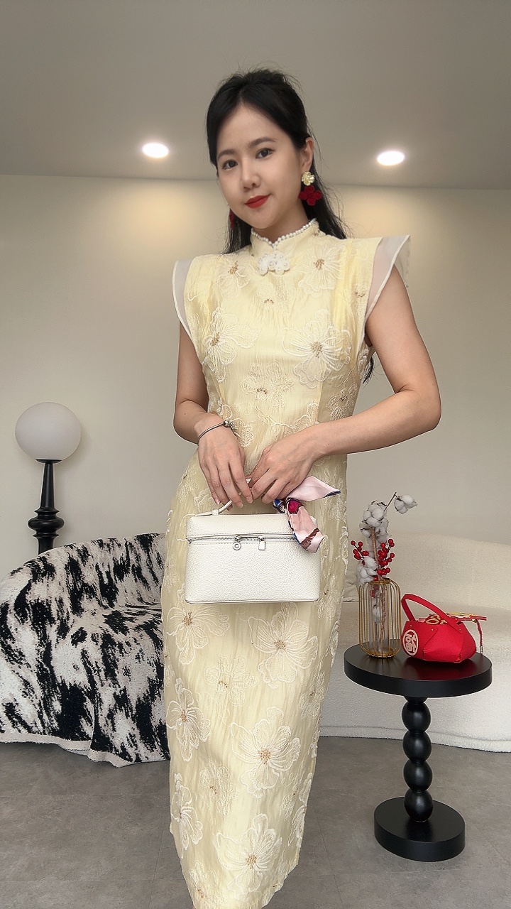 《新年》金丝大花复古珍珠旗袍