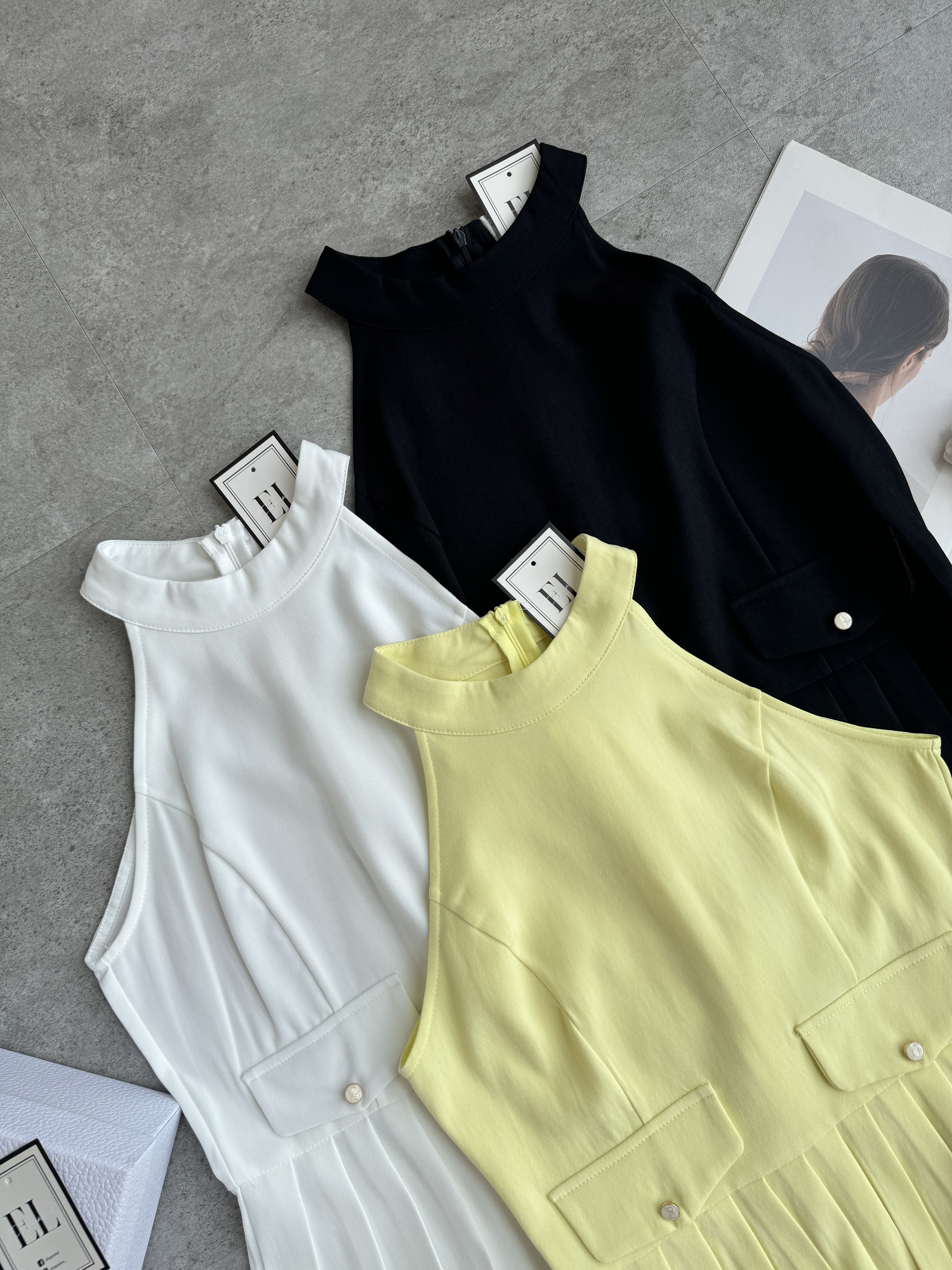 削尖百褶peplum top