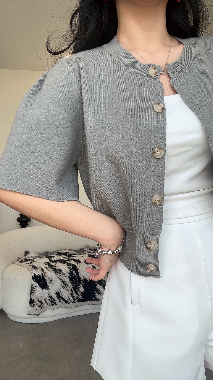 针织短袖琥珀纽外套