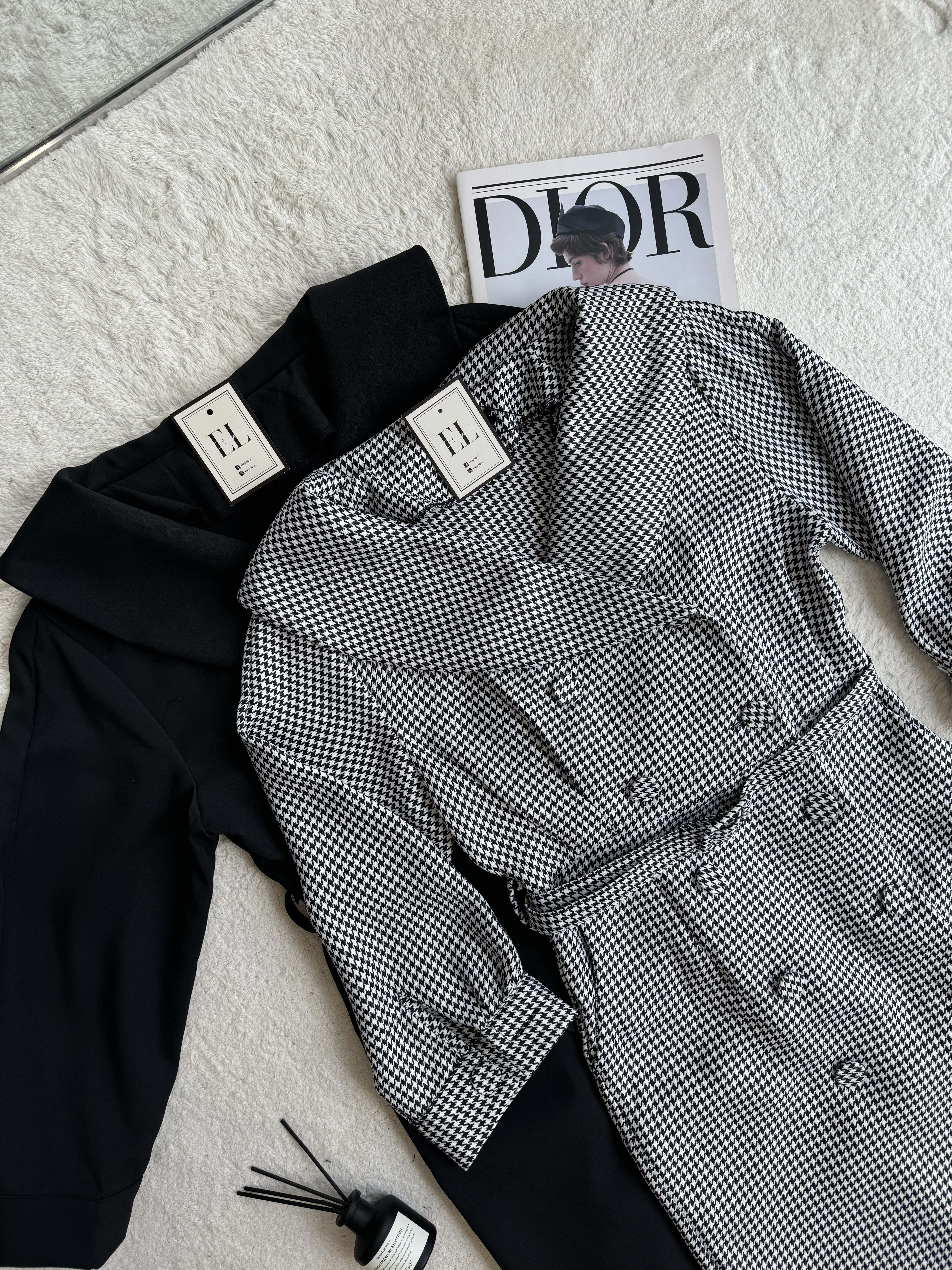 复古落肩大翻领连身裙