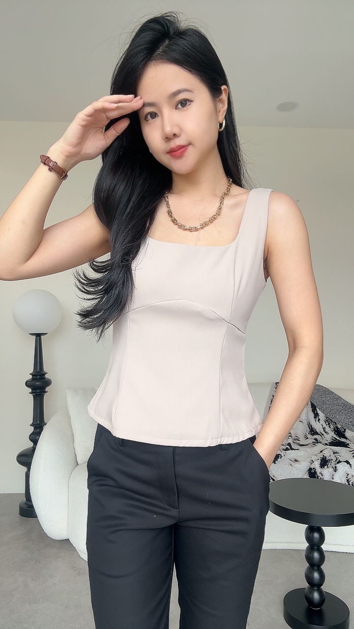 后背蝴蝶结滑面吊带上衣