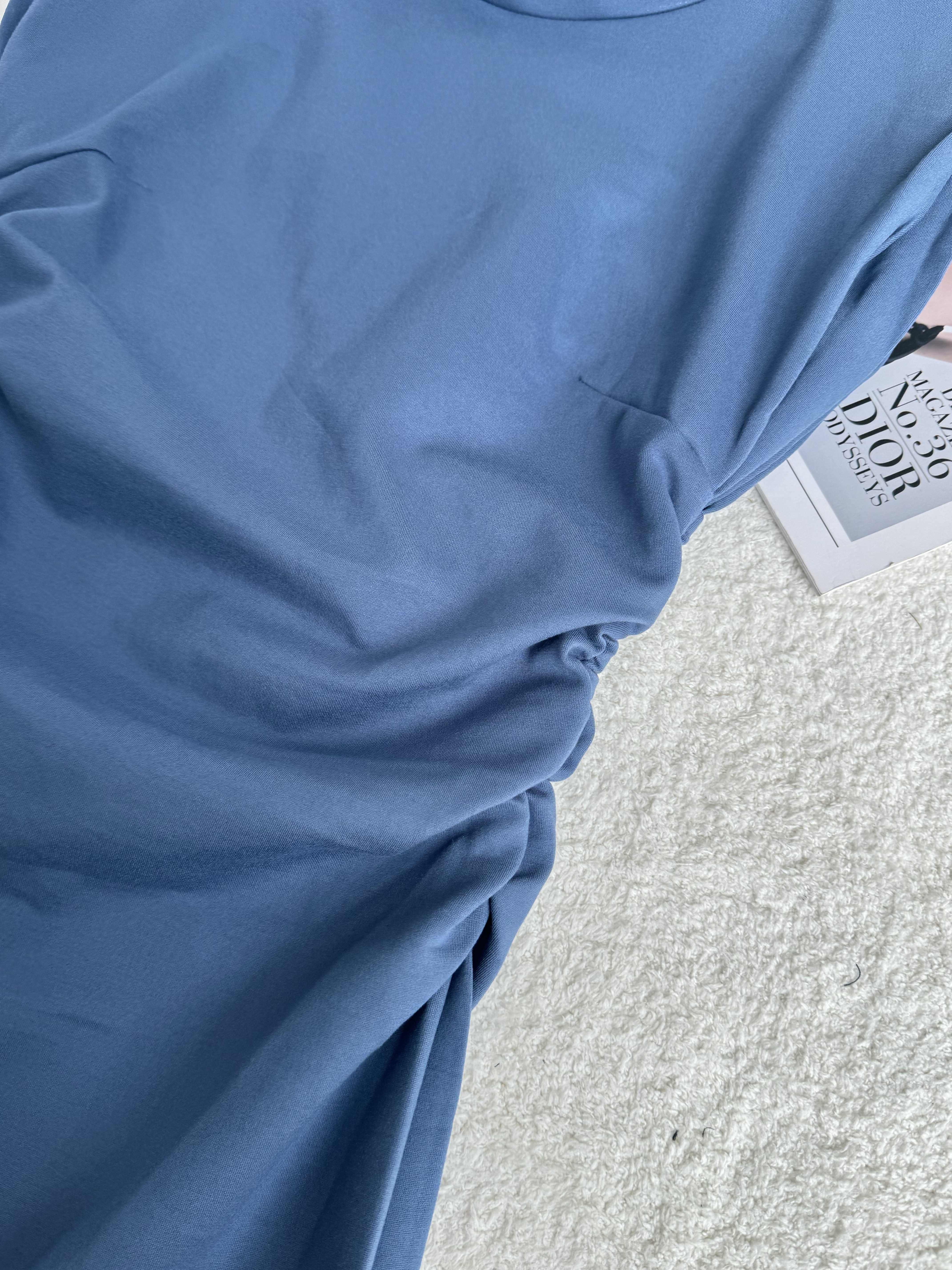 垫肩收腰连身裙