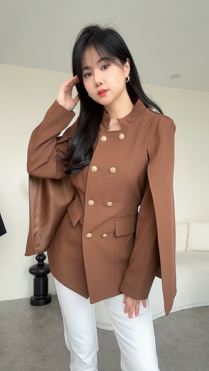 宫廷风斗风式中长版风衣