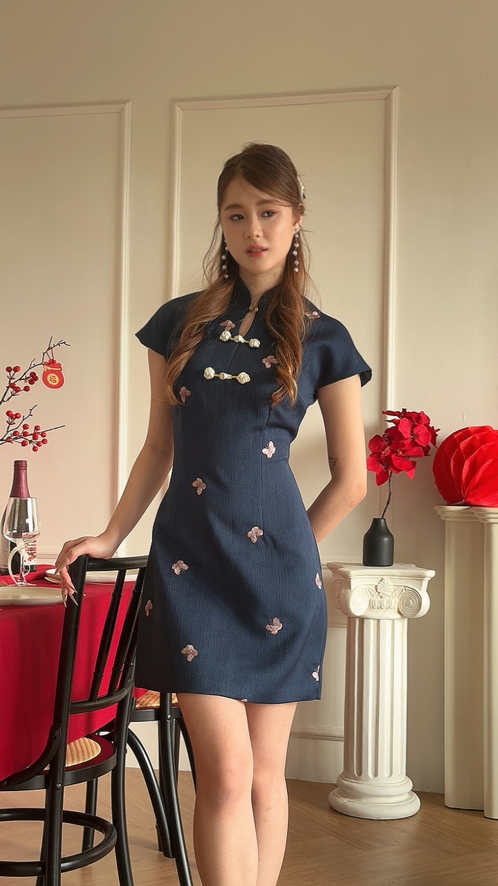 《亲子-男》粉蝴蝶刺绣高质感纹理面料唐装