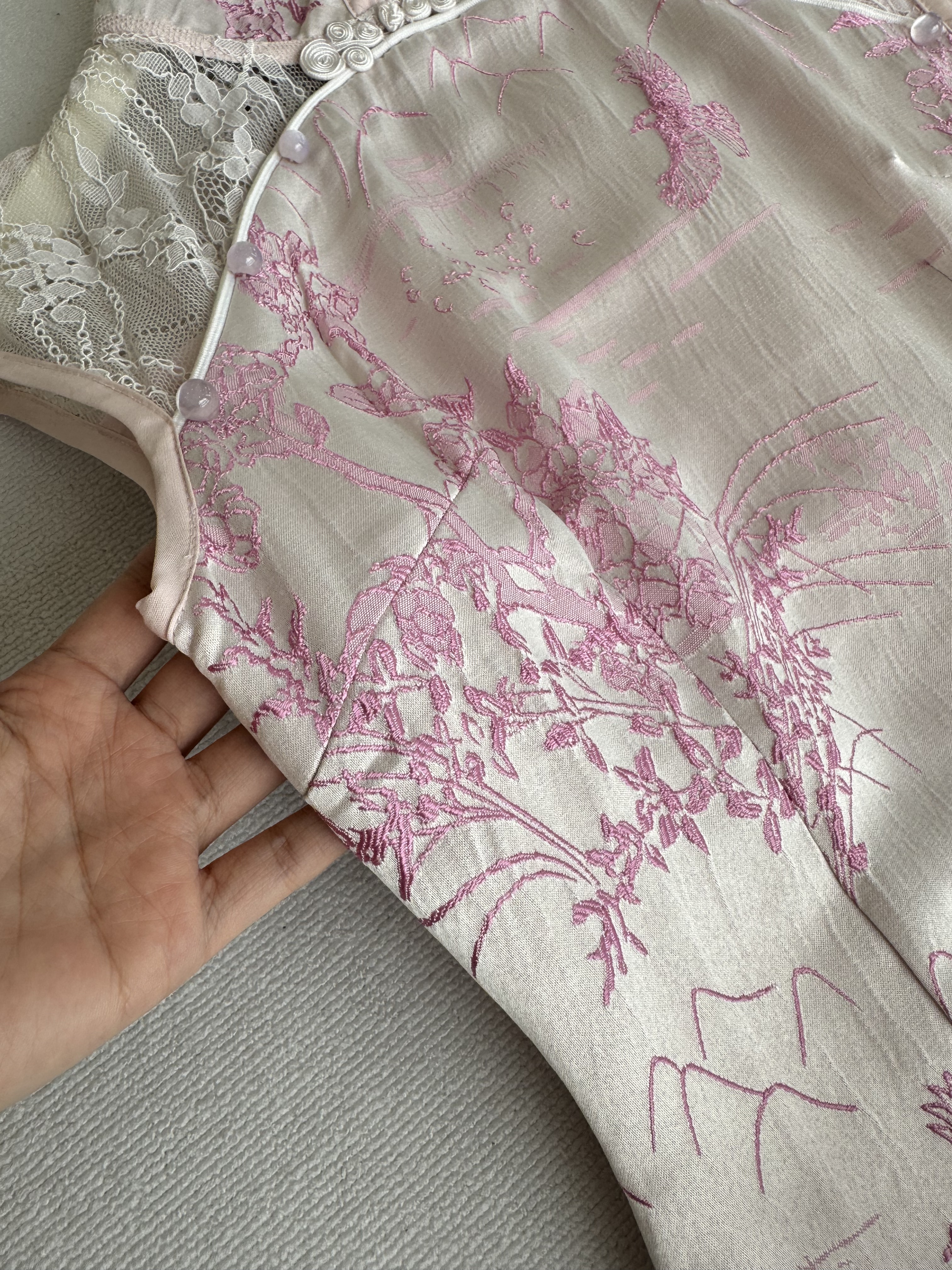 蕾丝短款连身裙旗袍