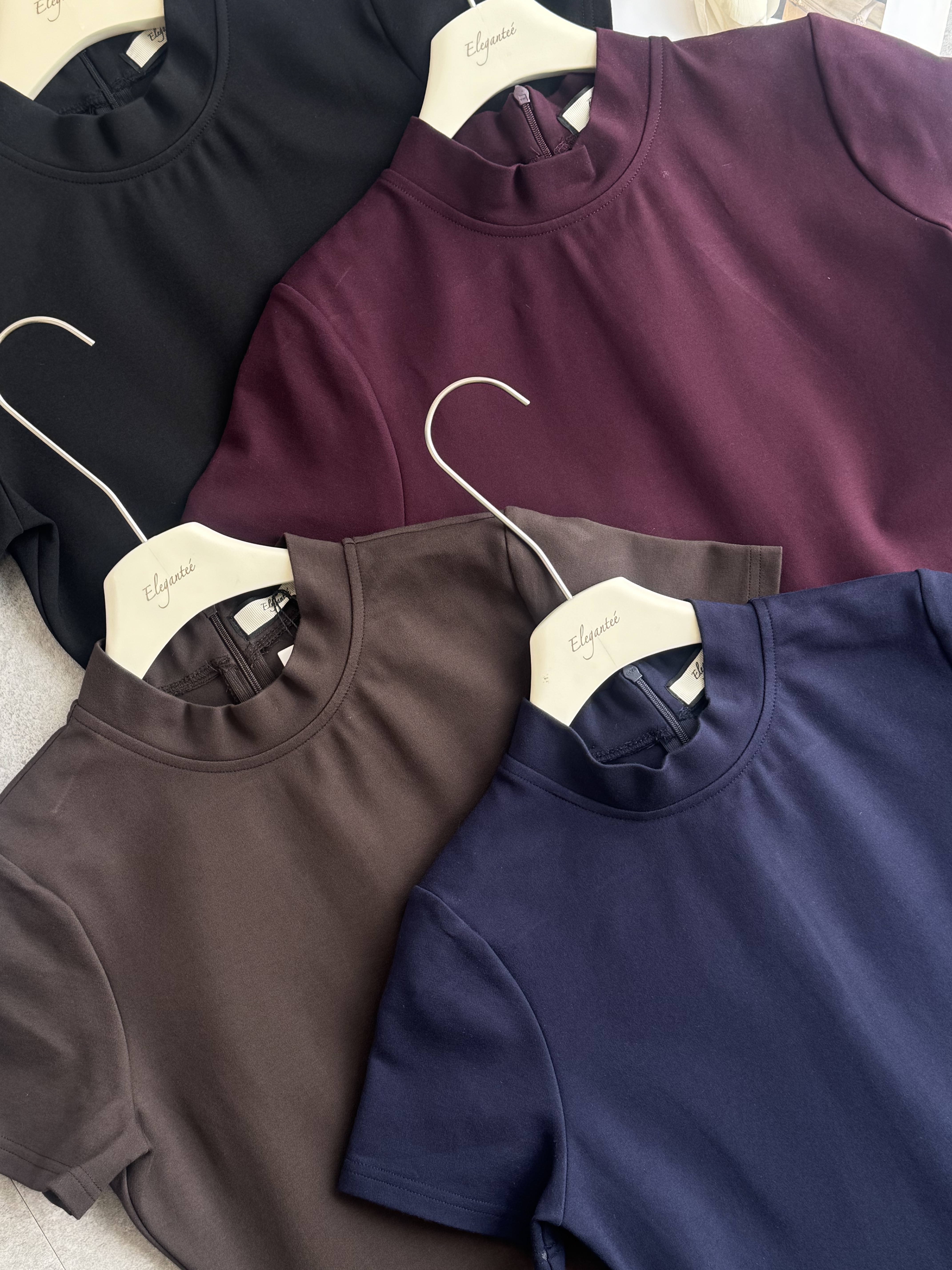 罗马料厚圆领连身裙（腰带）