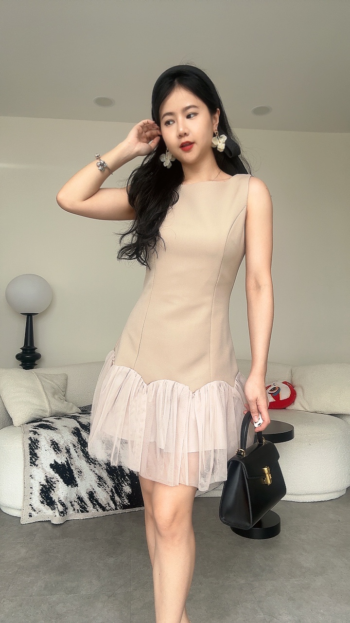 小纱裙拼接Elegant晚宴dress（连体）