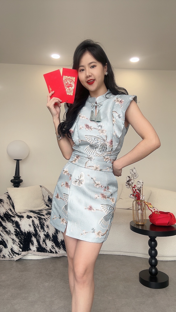 蝴蝶绣流苏直角袖旗袍套装