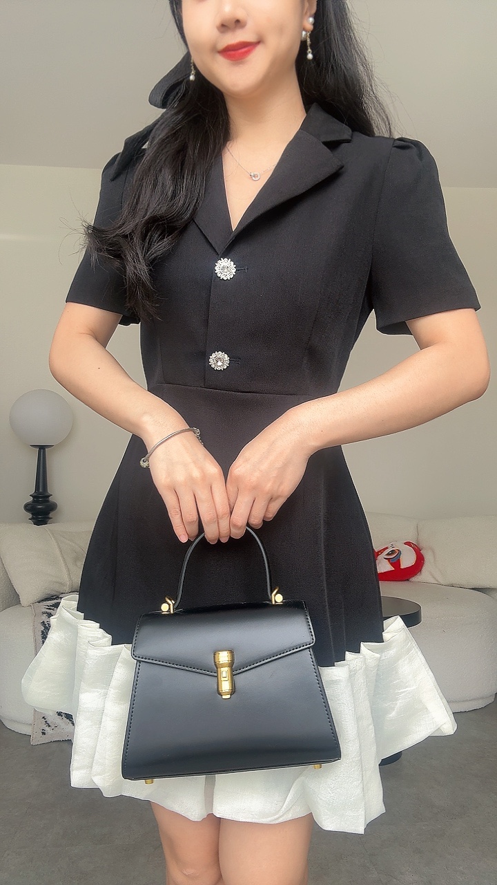 名媛水晶百褶纱尾短袖Dinner Dress