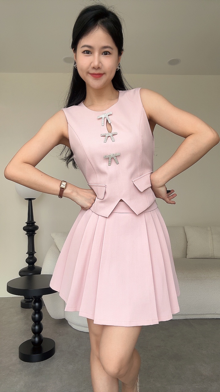 3🎀钻马甲百褶裙套装