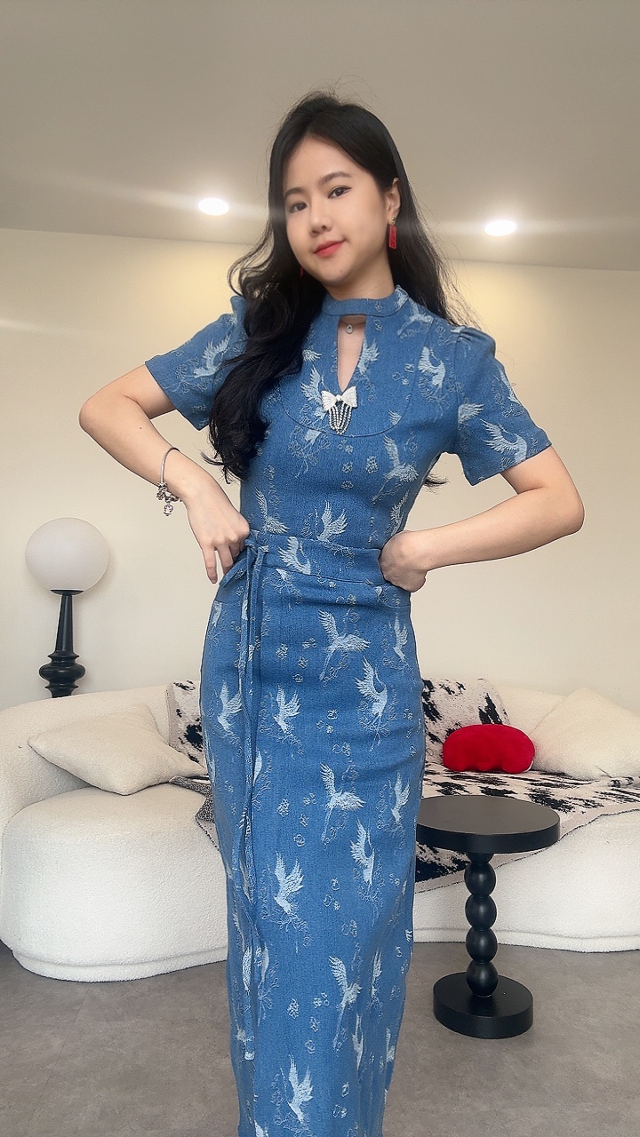 《新年》蝴蝶钻牛仔短袖长裙套装