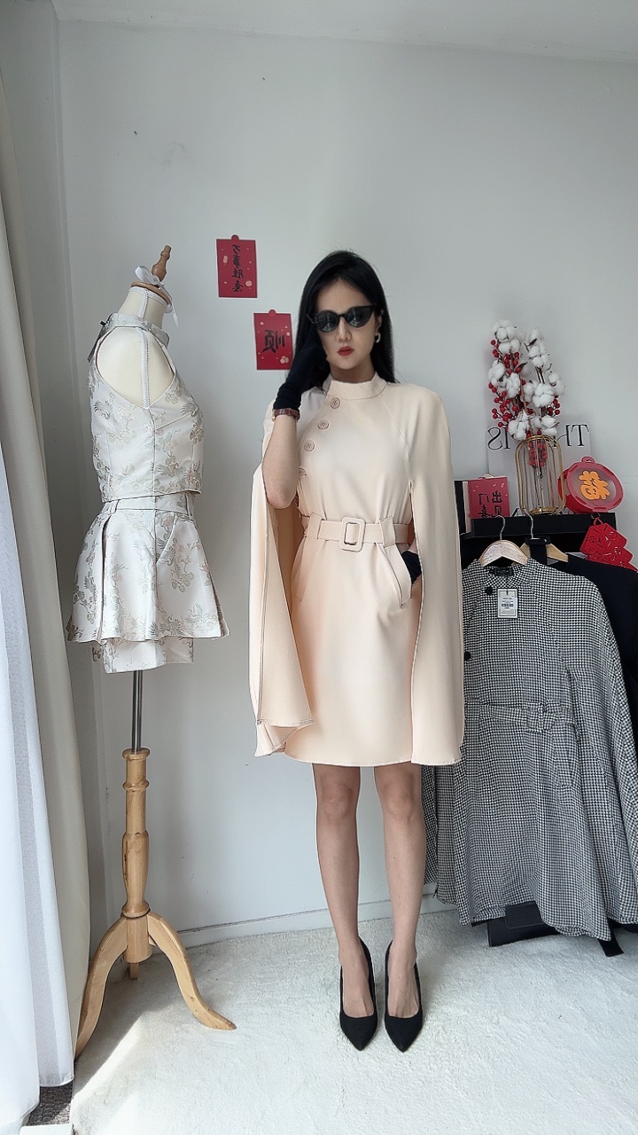 古典斗风连身裙