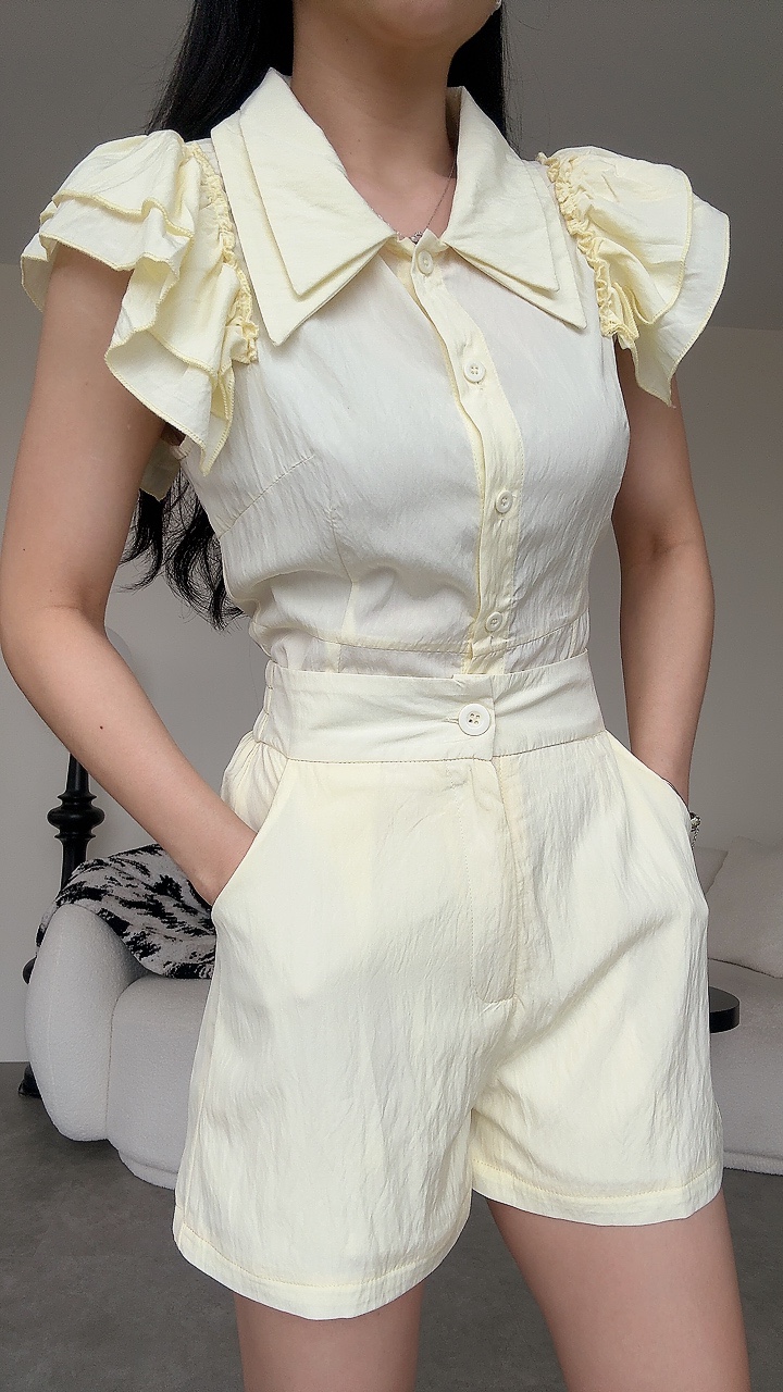 韩系软皱巴小清新飞袖短裤套装 