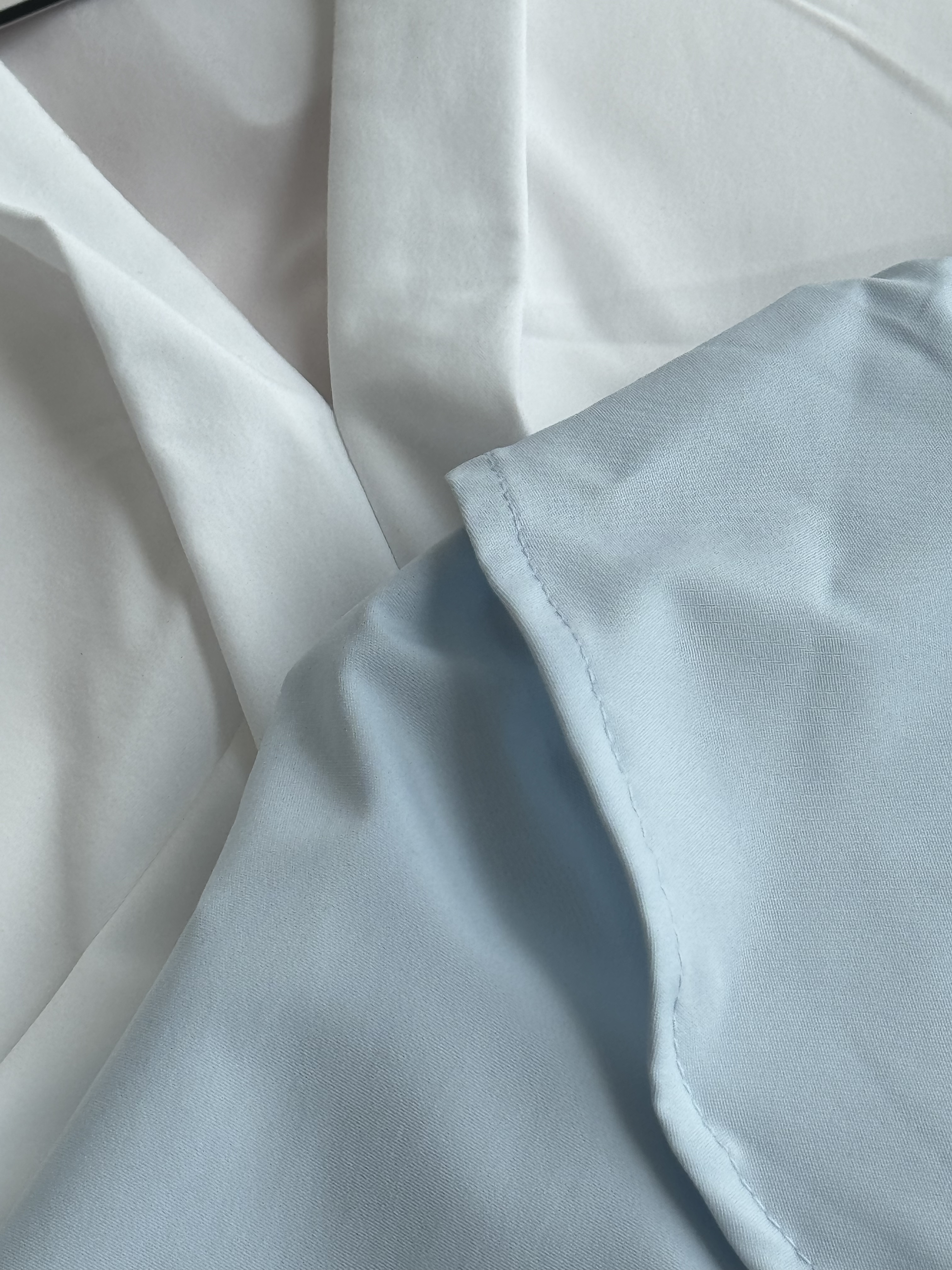 花瓣设计长袖衫