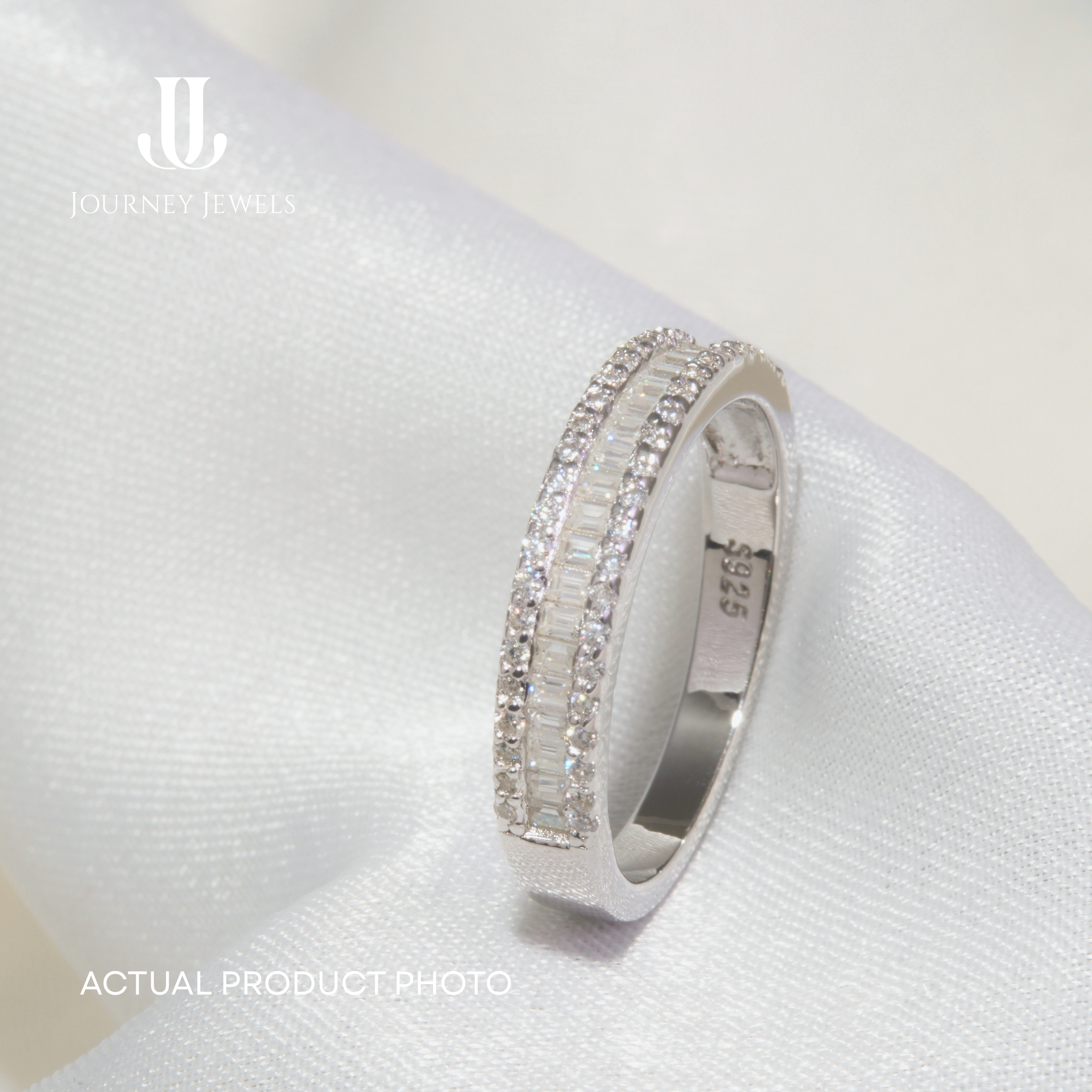 R37 - Celeste Line Ring
