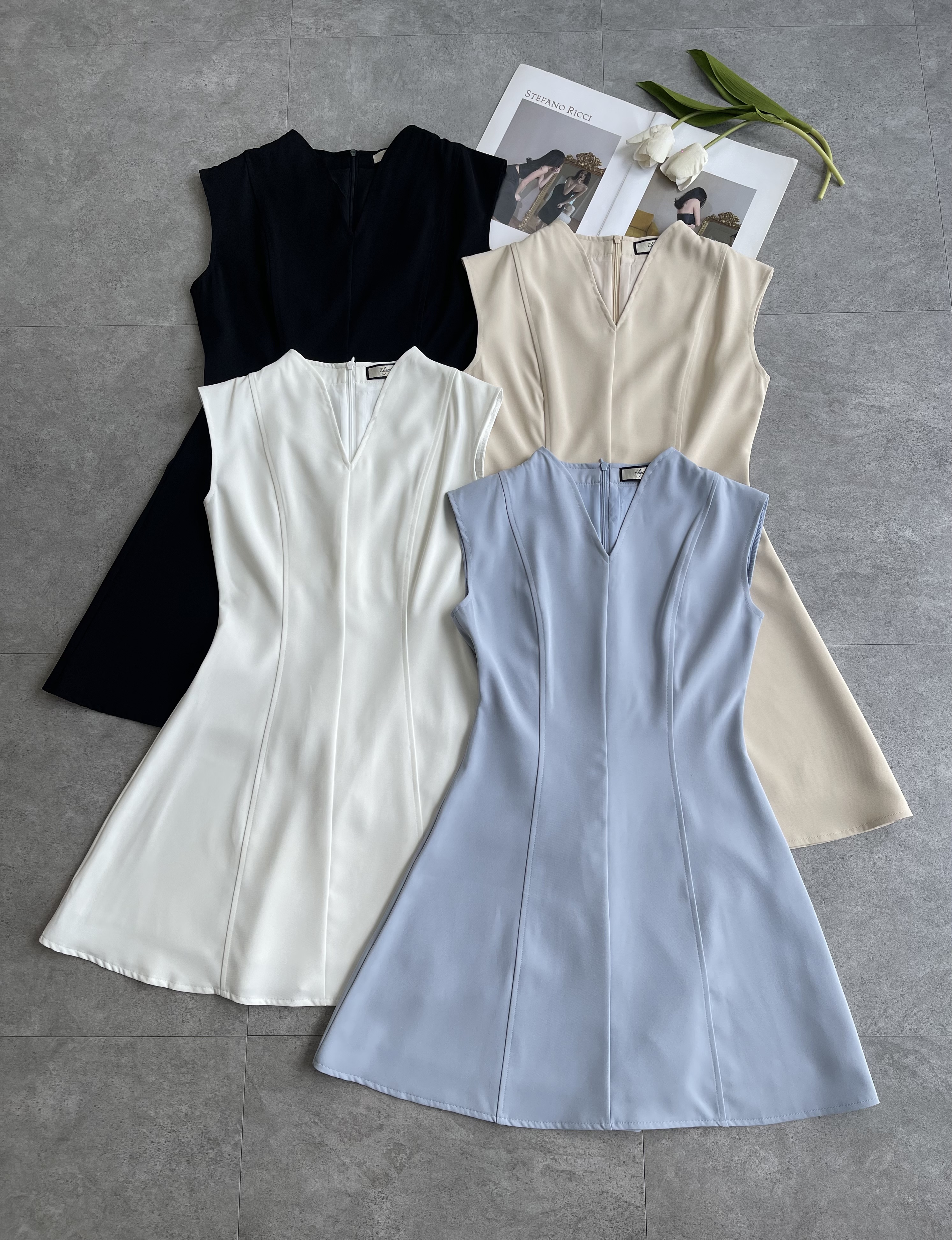 简约V领C袖Dress
